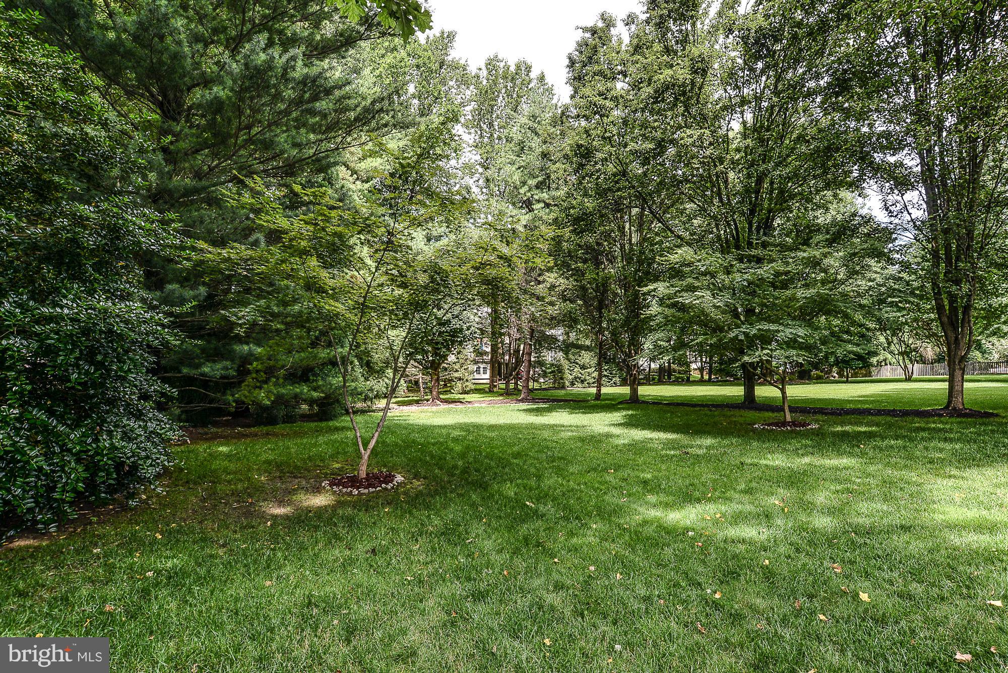 CROSSPOINTE - Residential