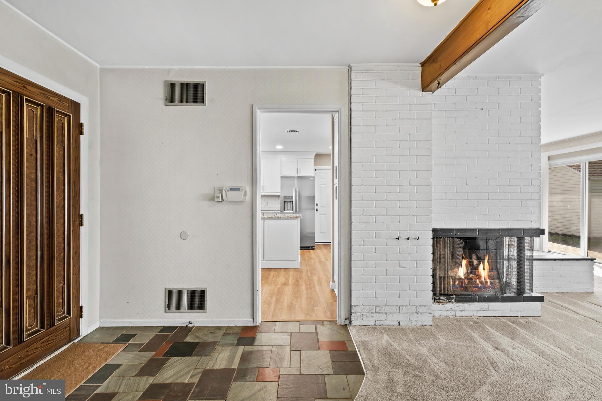 FORSYTHIA GATE - Residential