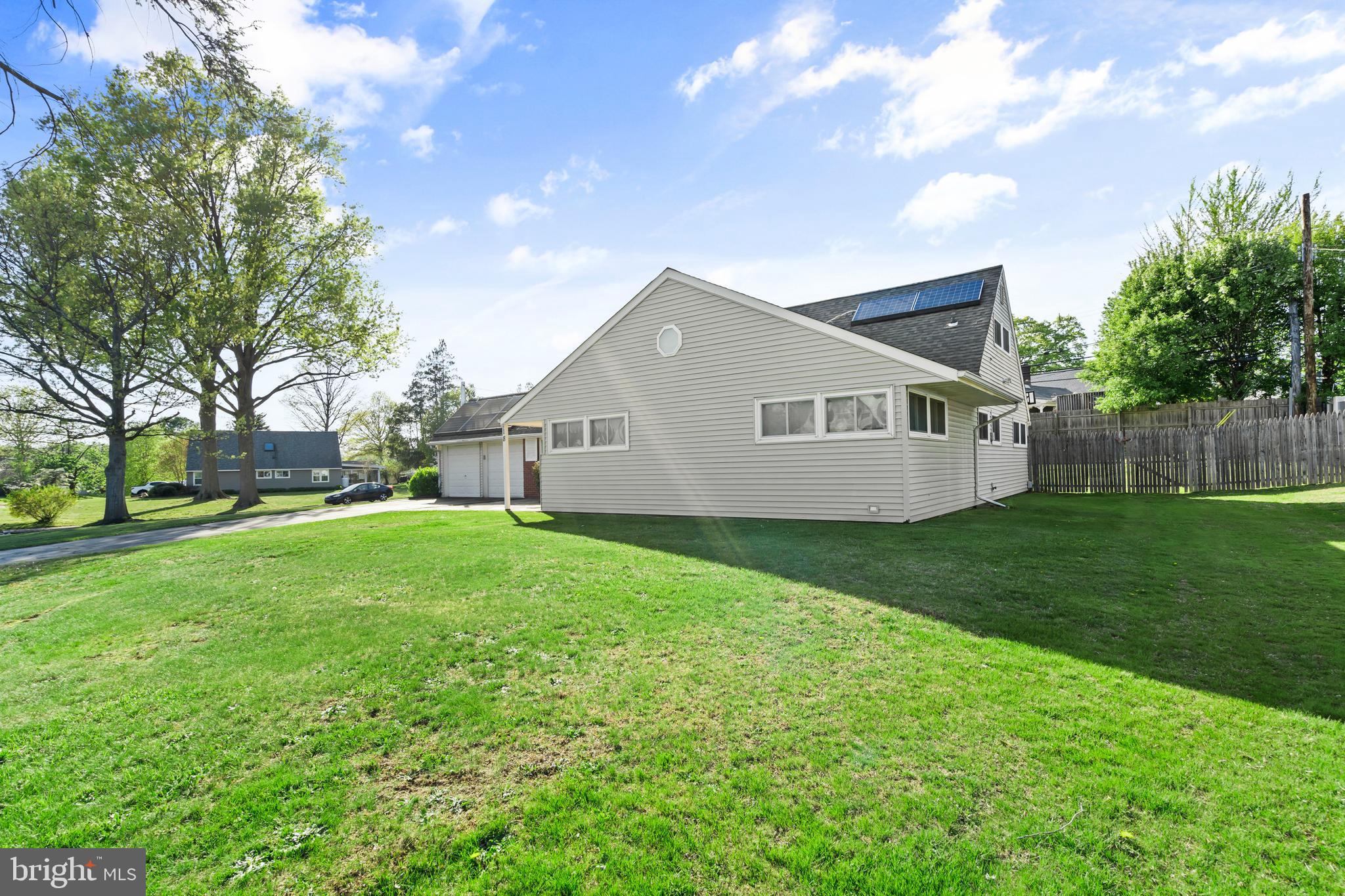 FORSYTHIA GATE - Residential