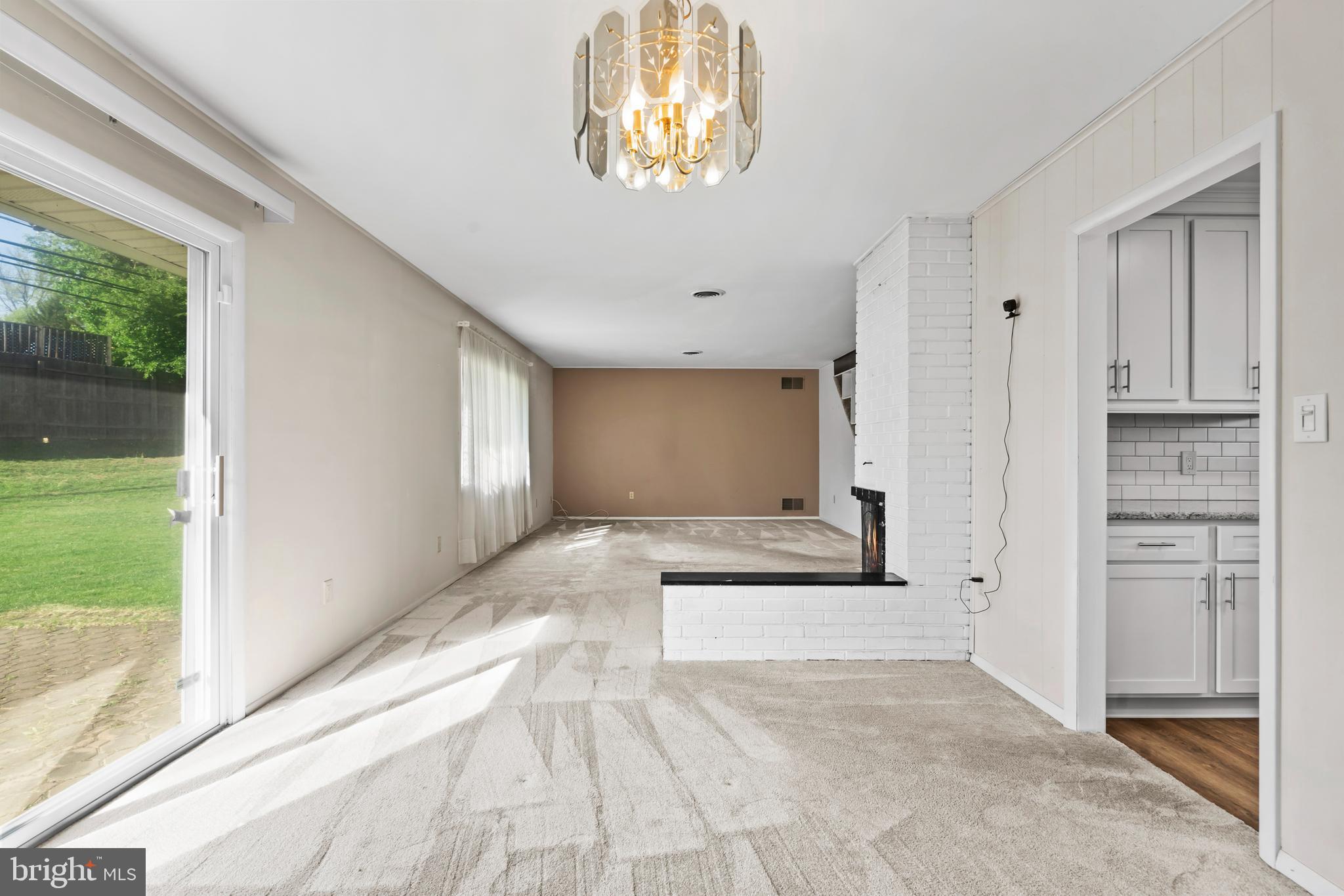 FORSYTHIA GATE - Residential