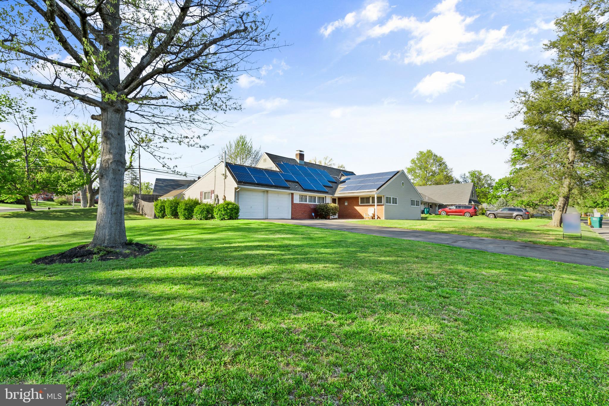 FORSYTHIA GATE - Residential