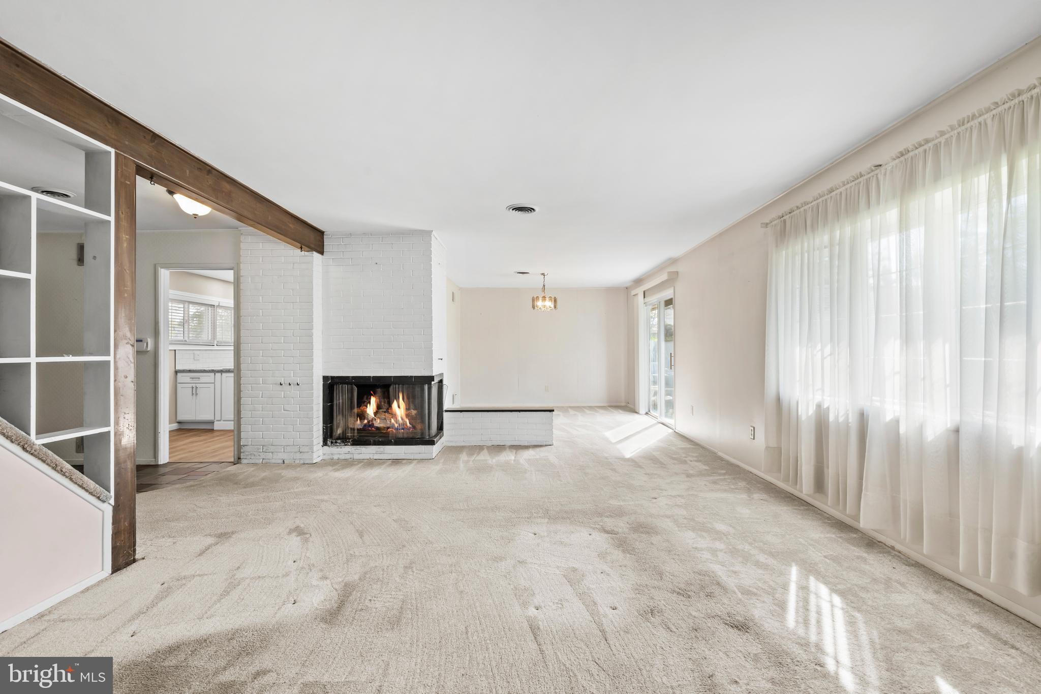 FORSYTHIA GATE - Residential