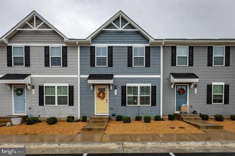 A home in GROTTOES