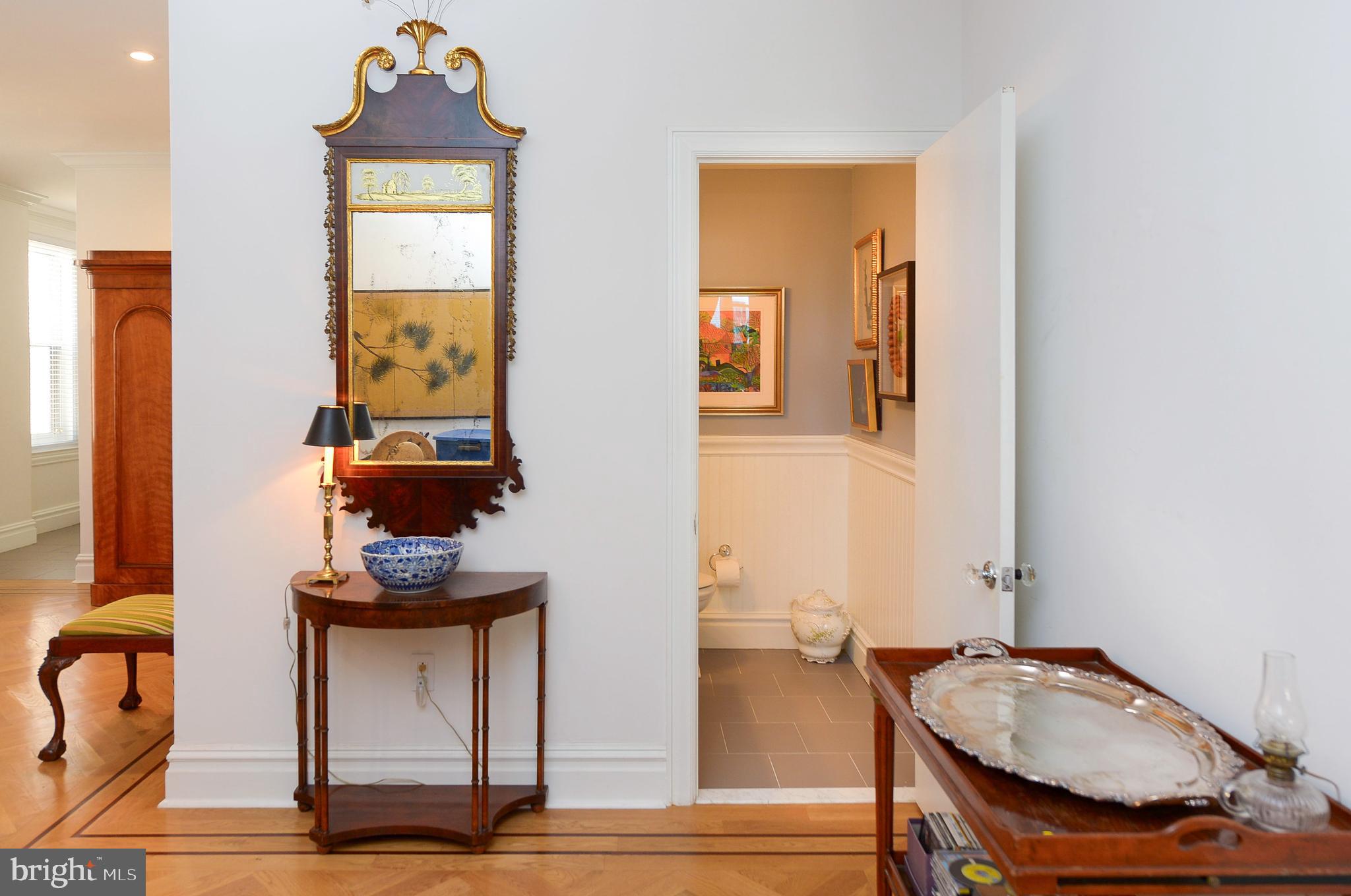 CENTER CITY - Residential Lease