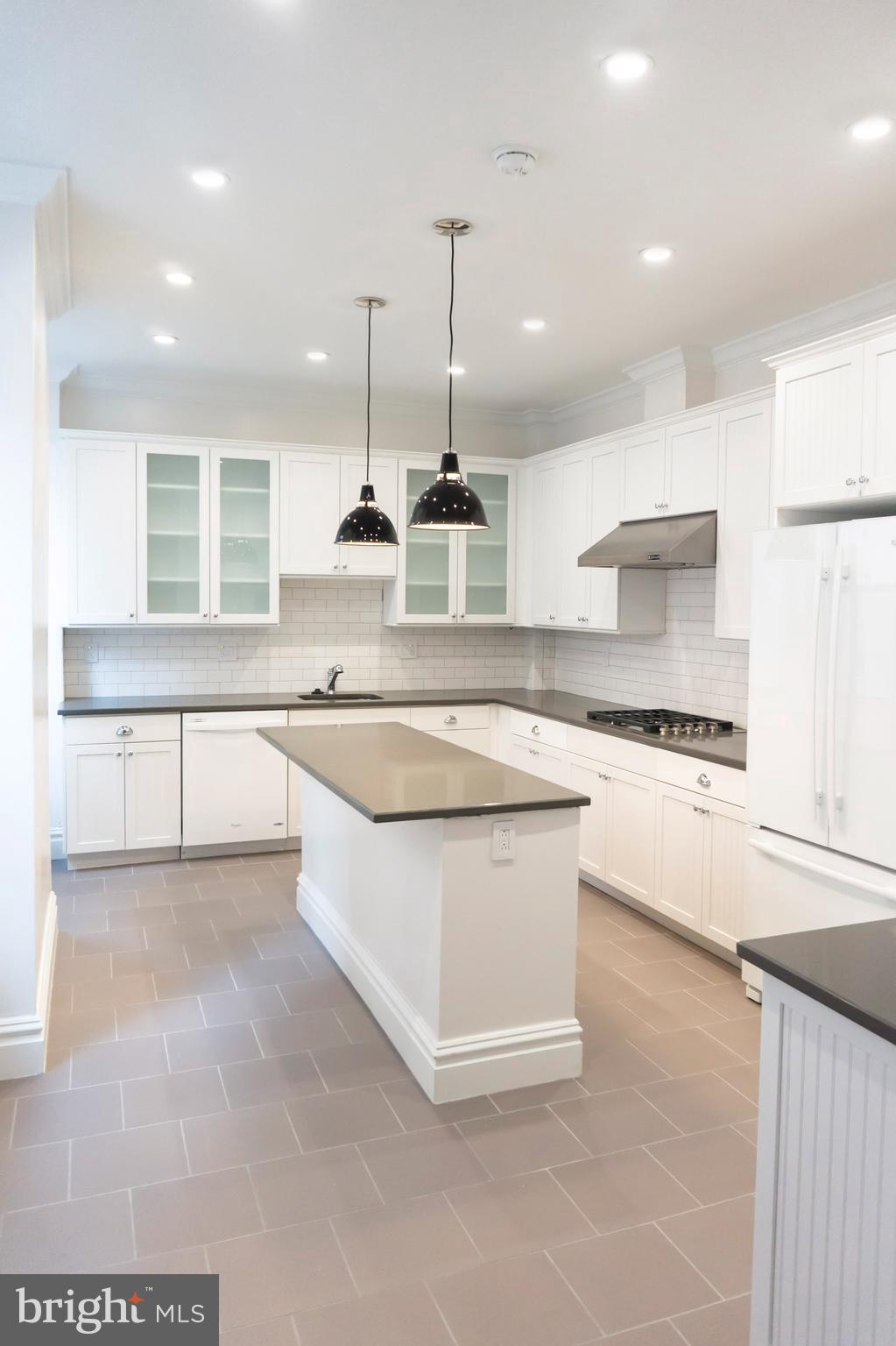 CENTER CITY - Residential Lease