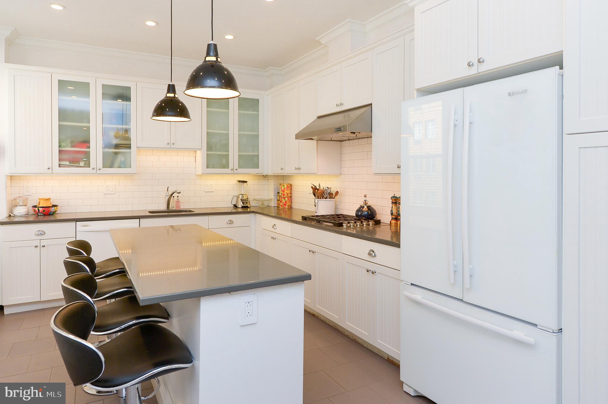 CENTER CITY - Residential Lease