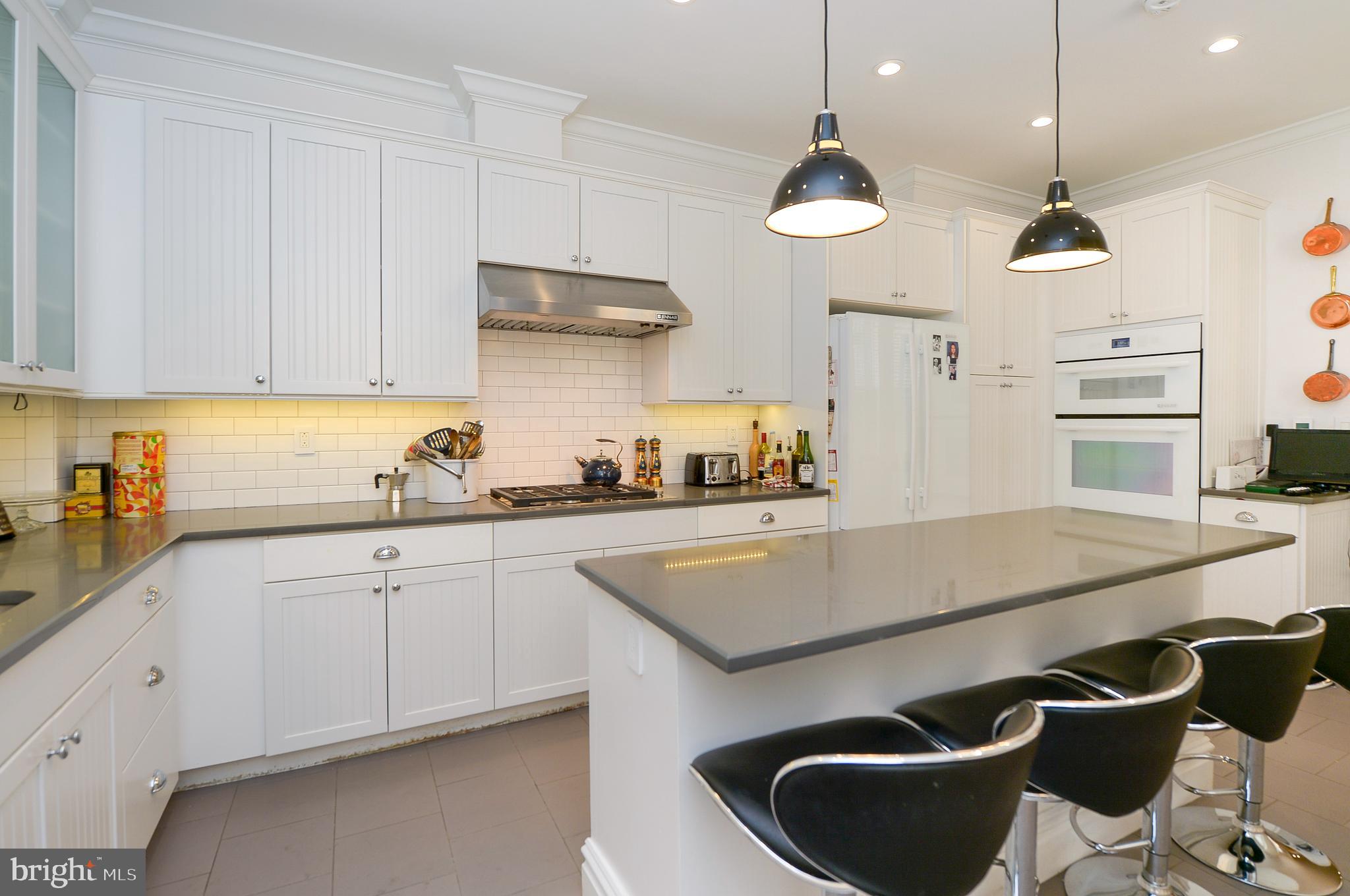 CENTER CITY - Residential Lease