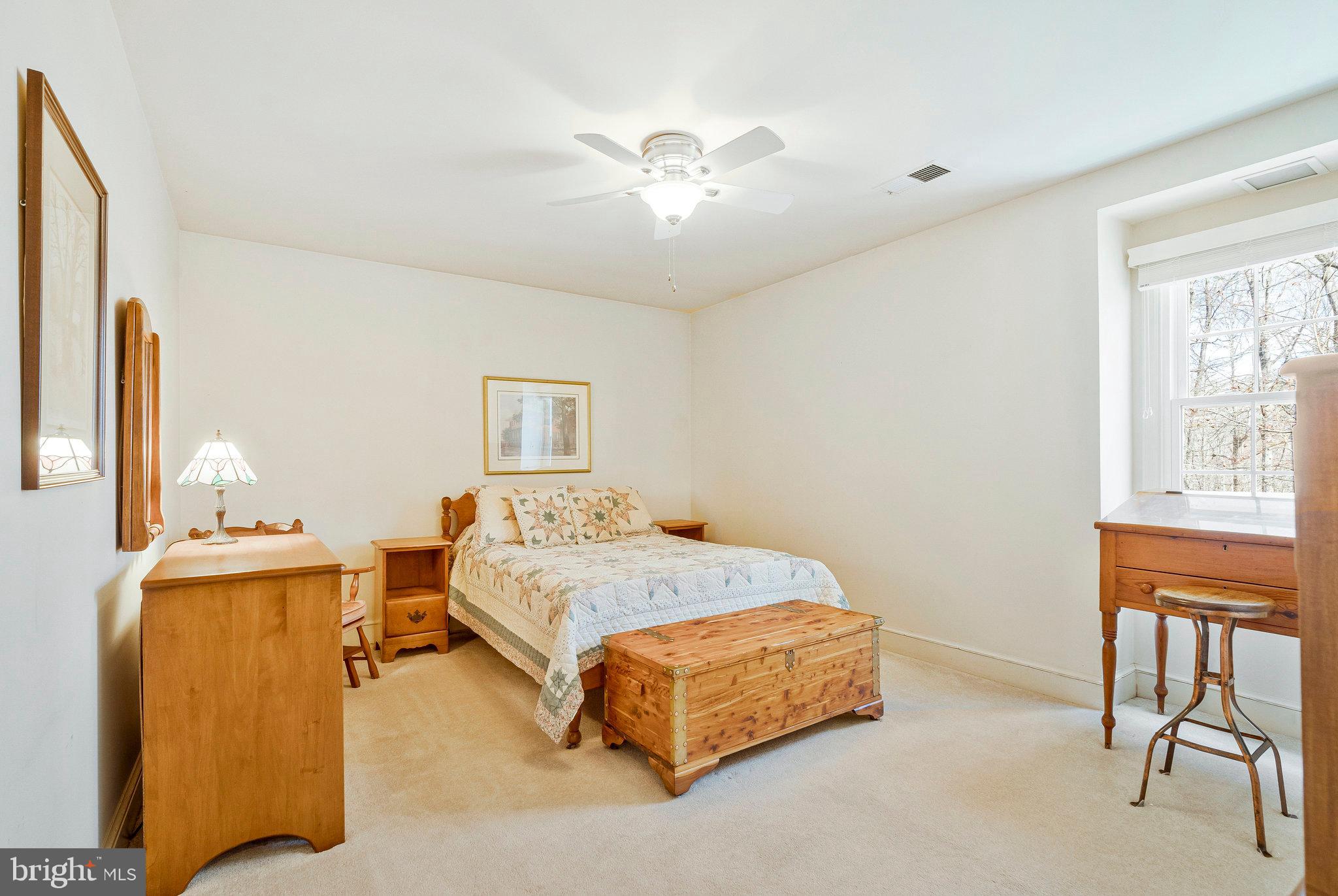 SURREY ACRES - Residential