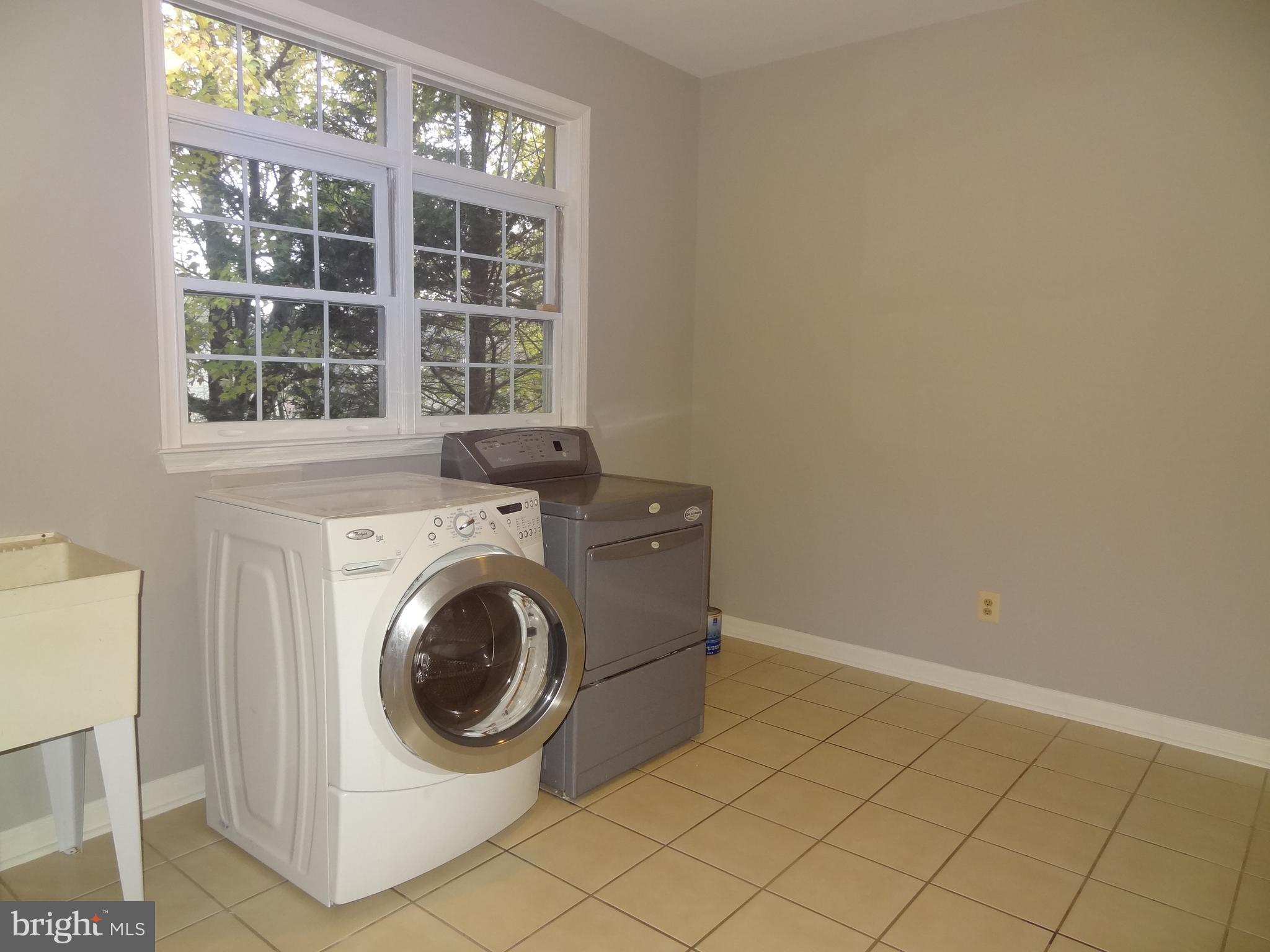 LITTLE ROCKY RUN - Residential Lease