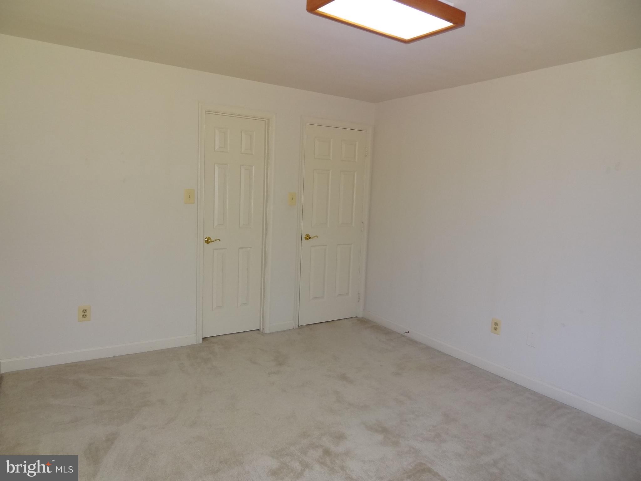 LITTLE ROCKY RUN - Residential Lease