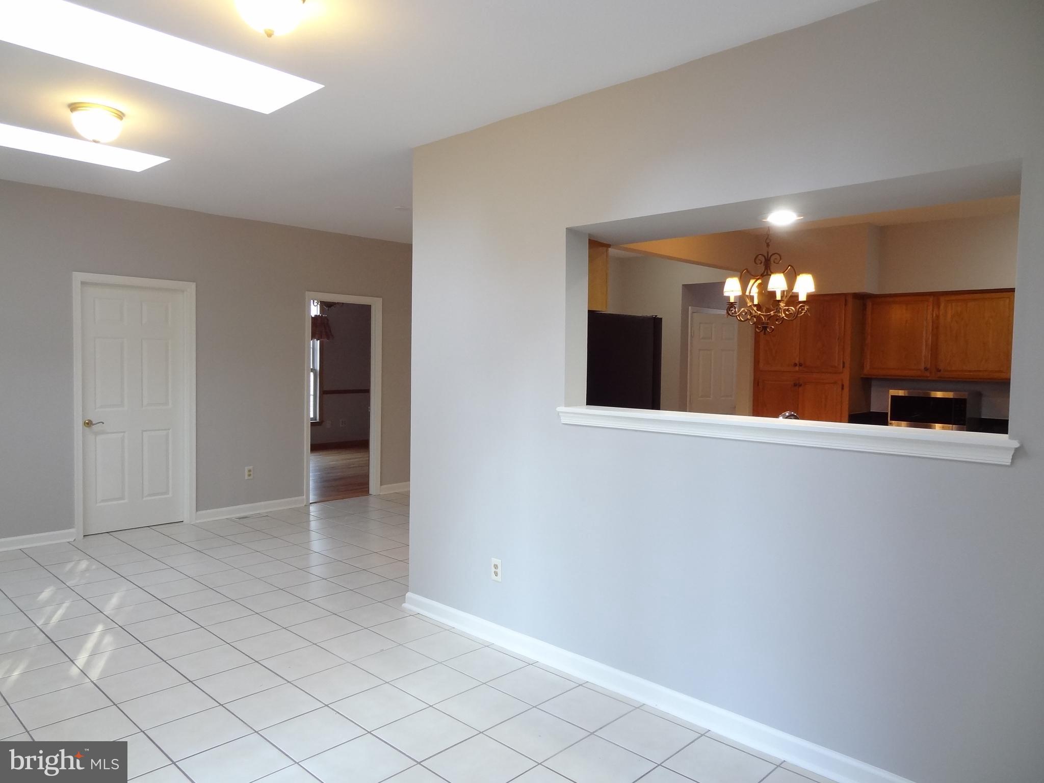 LITTLE ROCKY RUN - Residential Lease