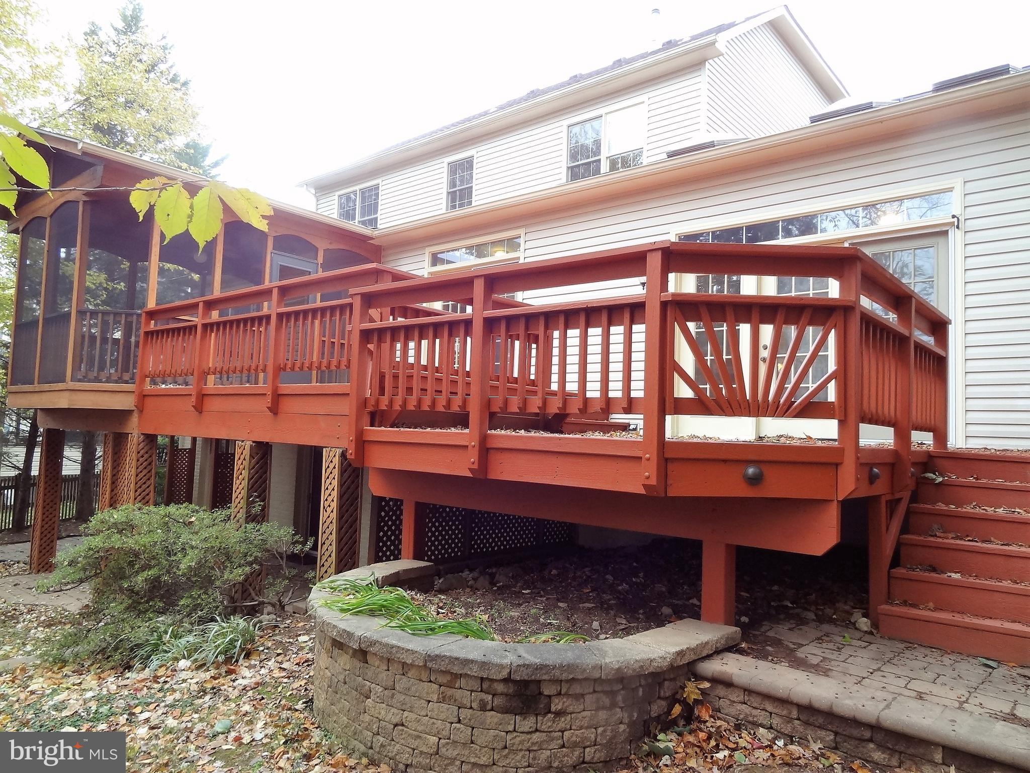 LITTLE ROCKY RUN - Residential Lease