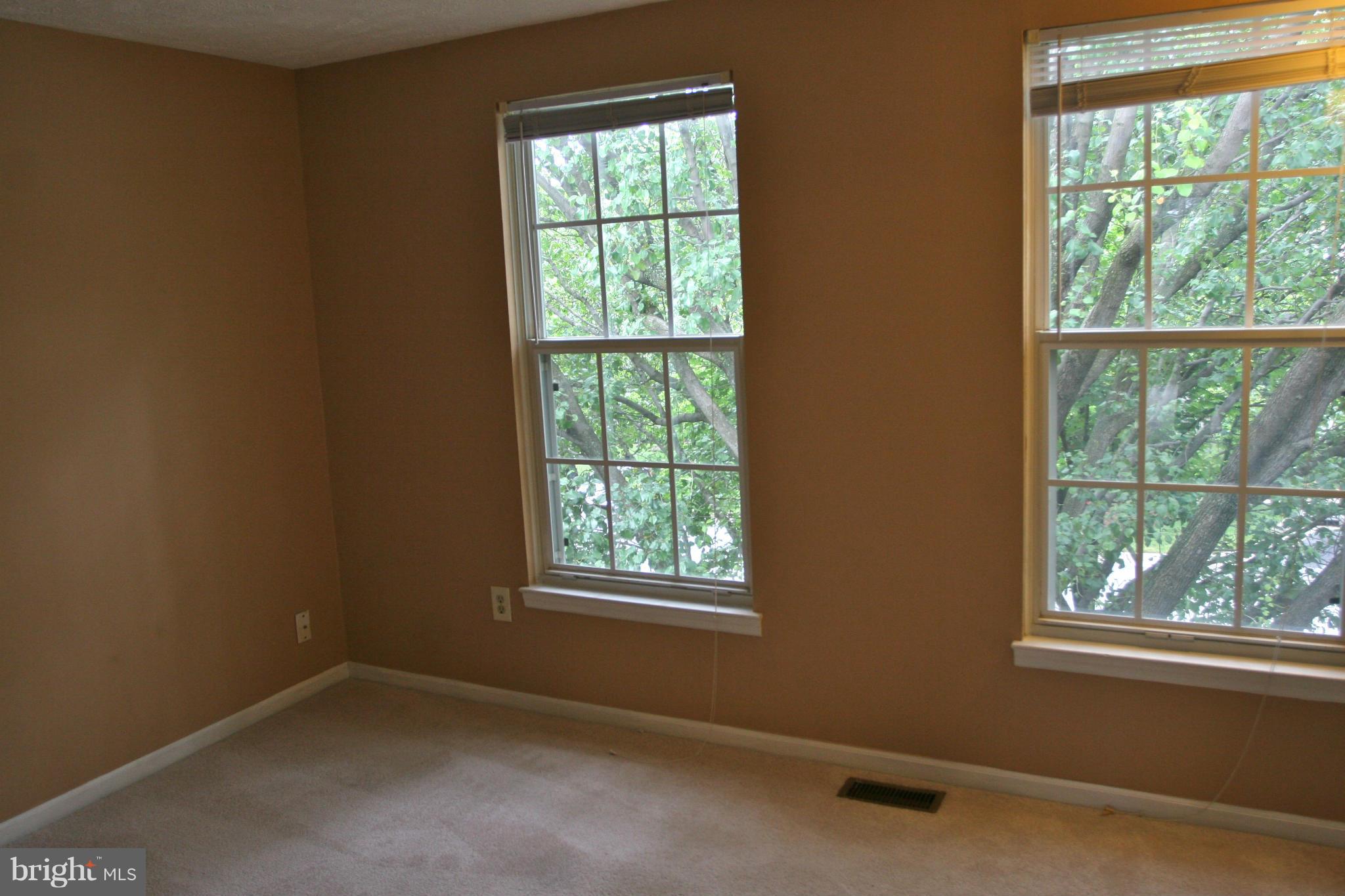 RESTON - Residential Lease