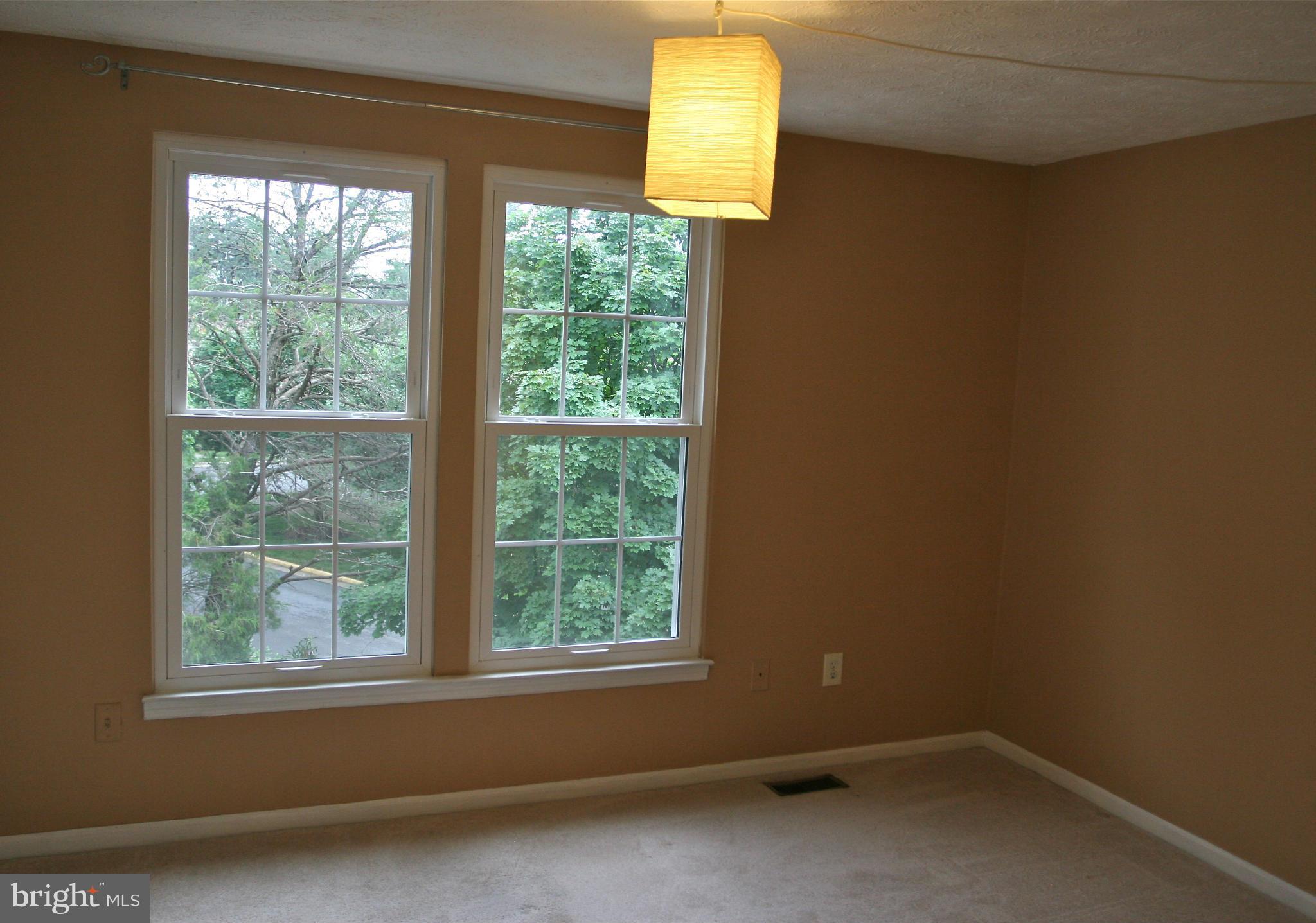 RESTON - Residential Lease