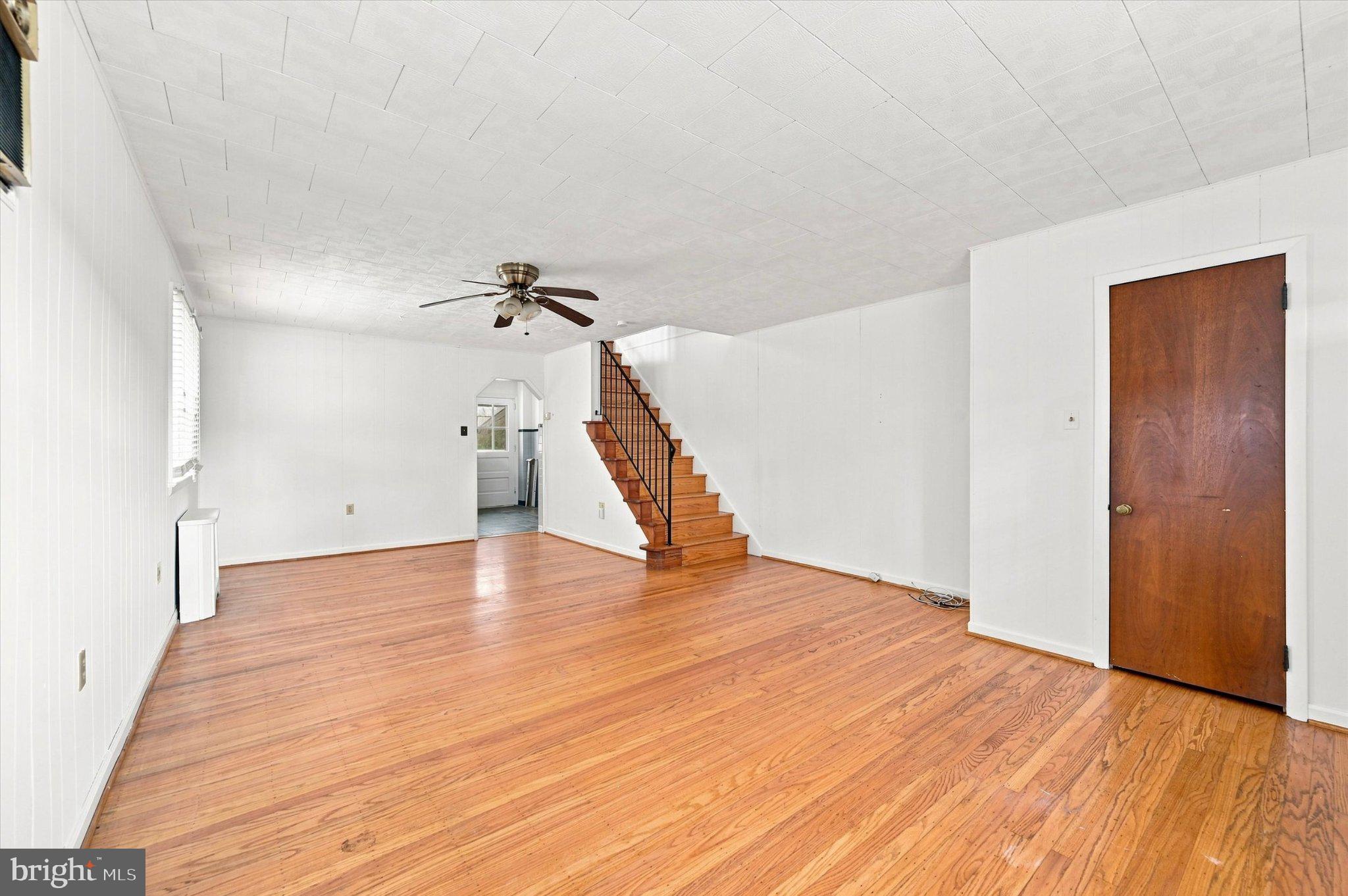 407 E 12TH AVENUE