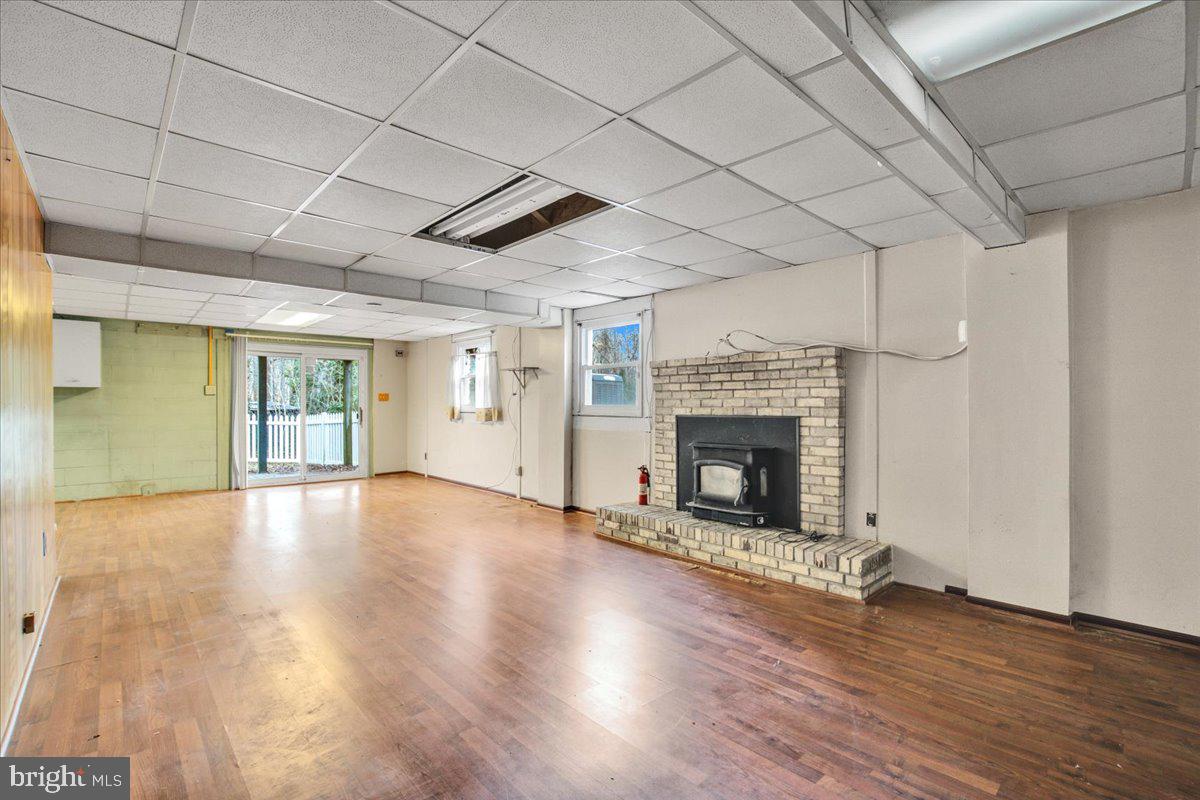 COLLEGE PARK WOODS - Residential