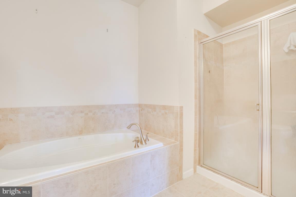 PRESERVE AT GOOSE CREEK - Residential Lease