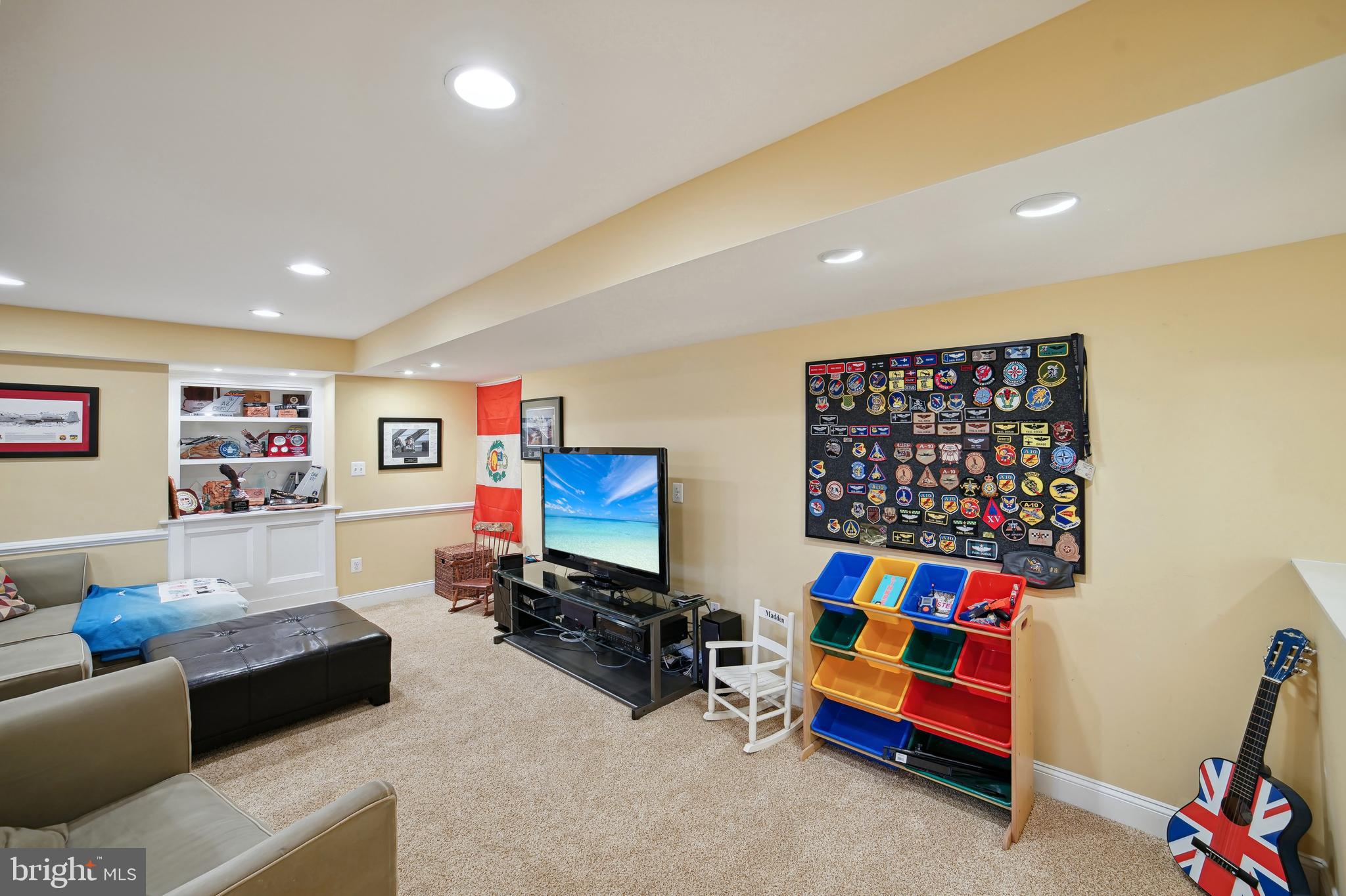 CHERRY CREEK - Residential