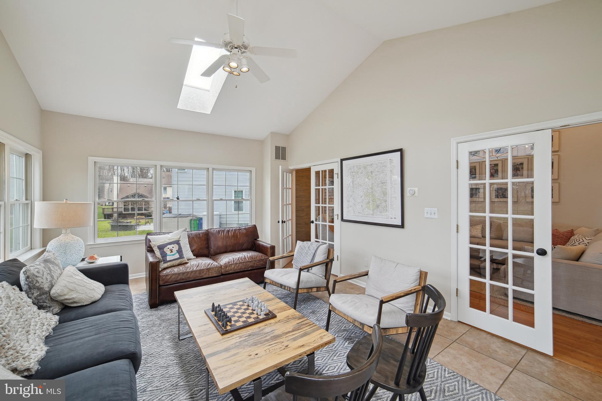 CHERRY CREEK - Residential