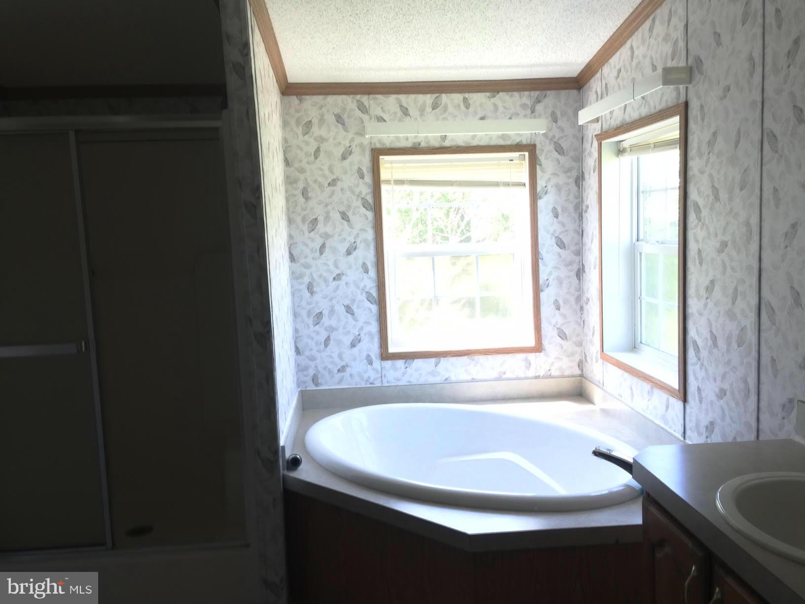 PENDLETON FARM ESTATES - Residential Lease