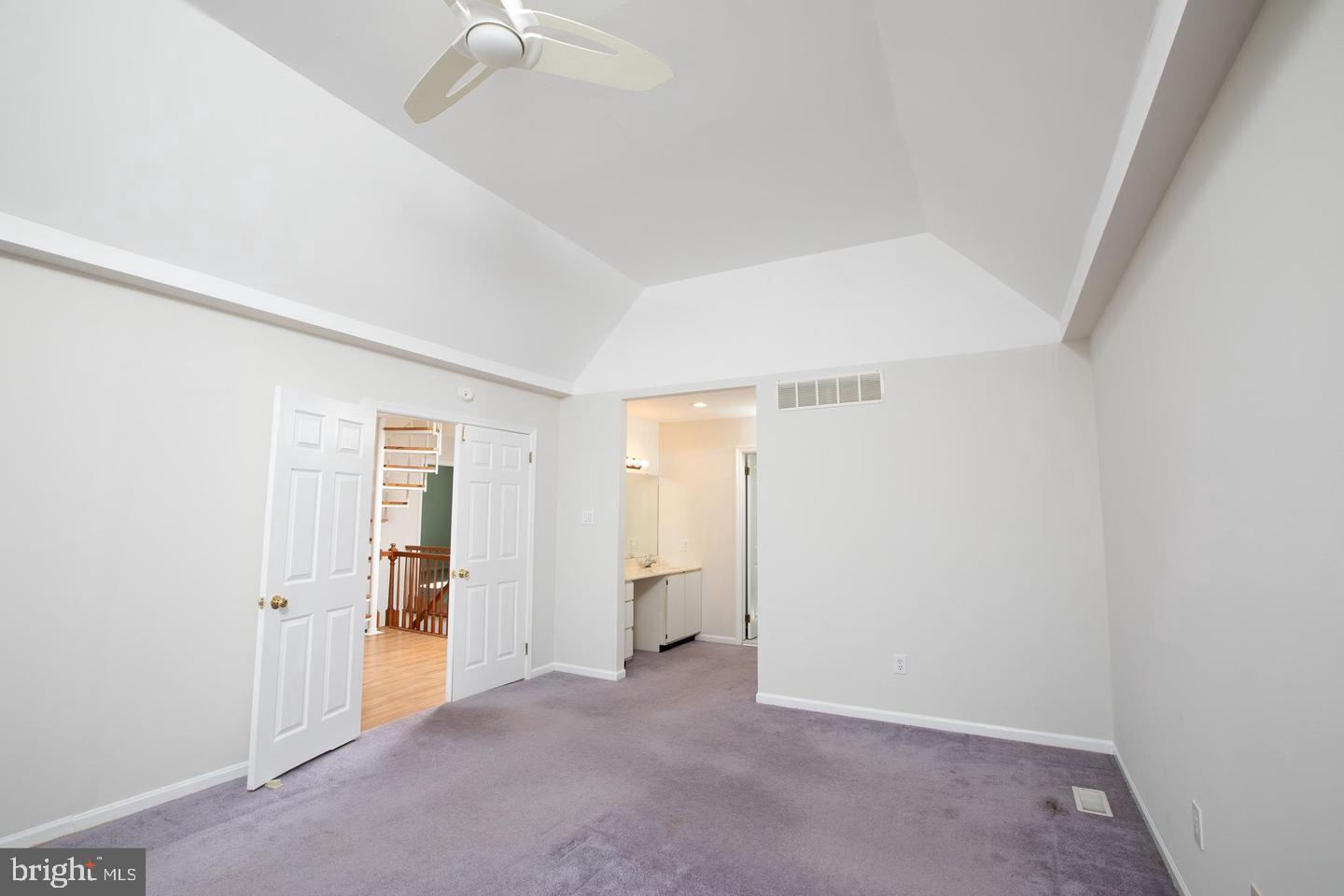 SOVEREIGN ESTATES - Residential