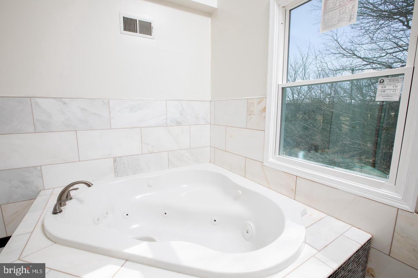 SOVEREIGN ESTATES - Residential