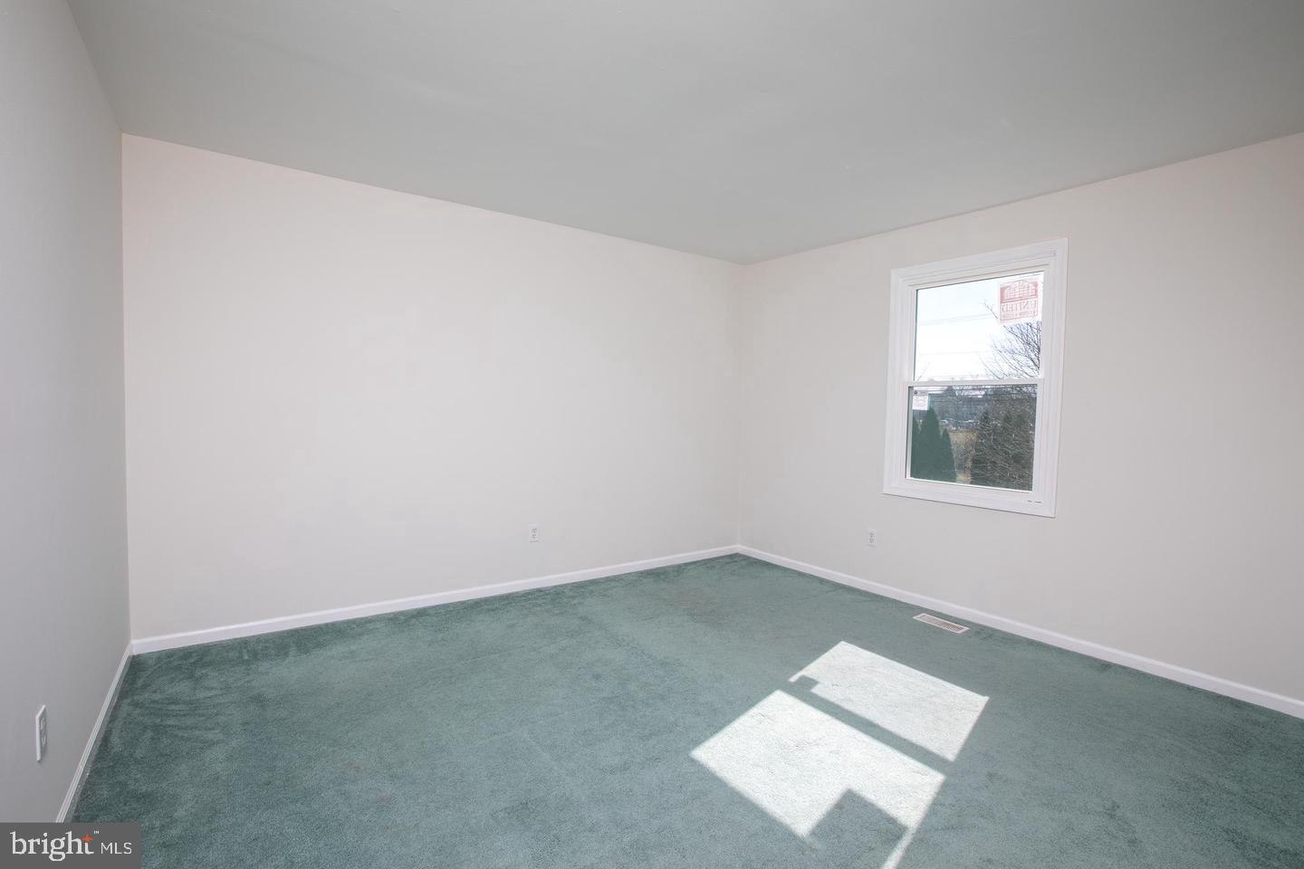 SOVEREIGN ESTATES - Residential