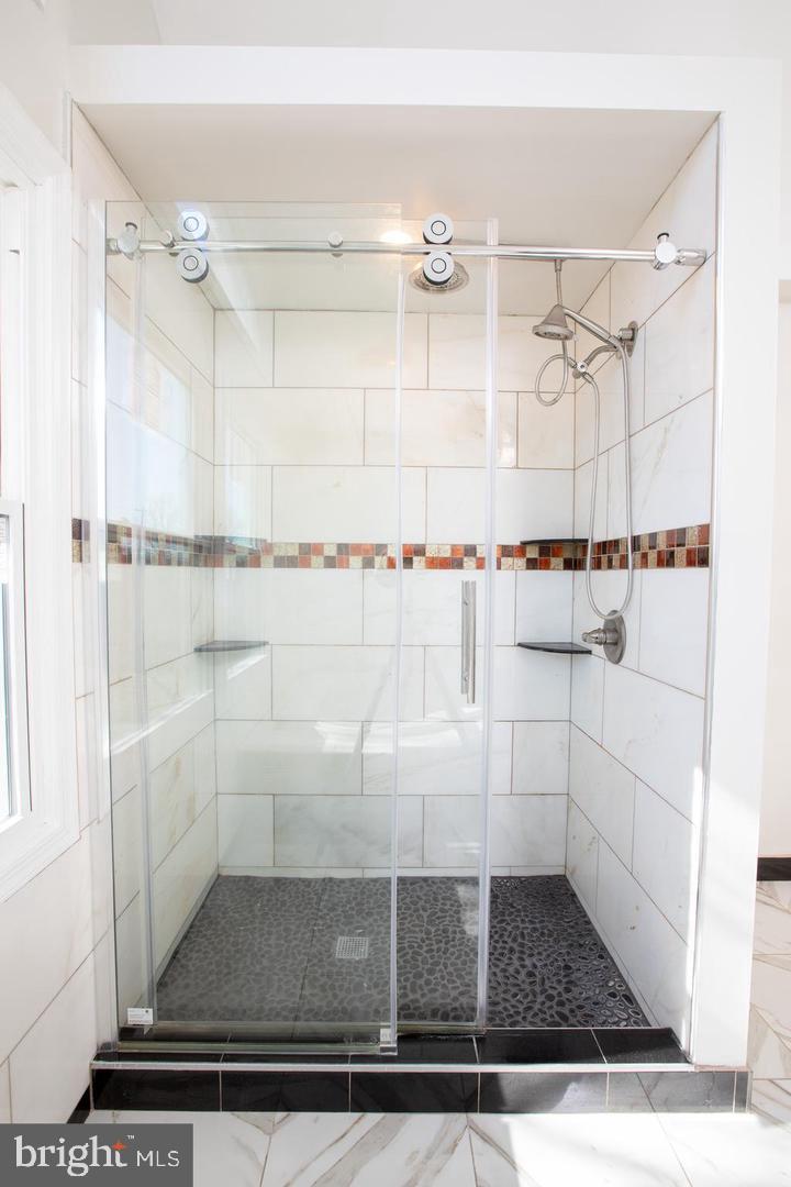 SOVEREIGN ESTATES - Residential