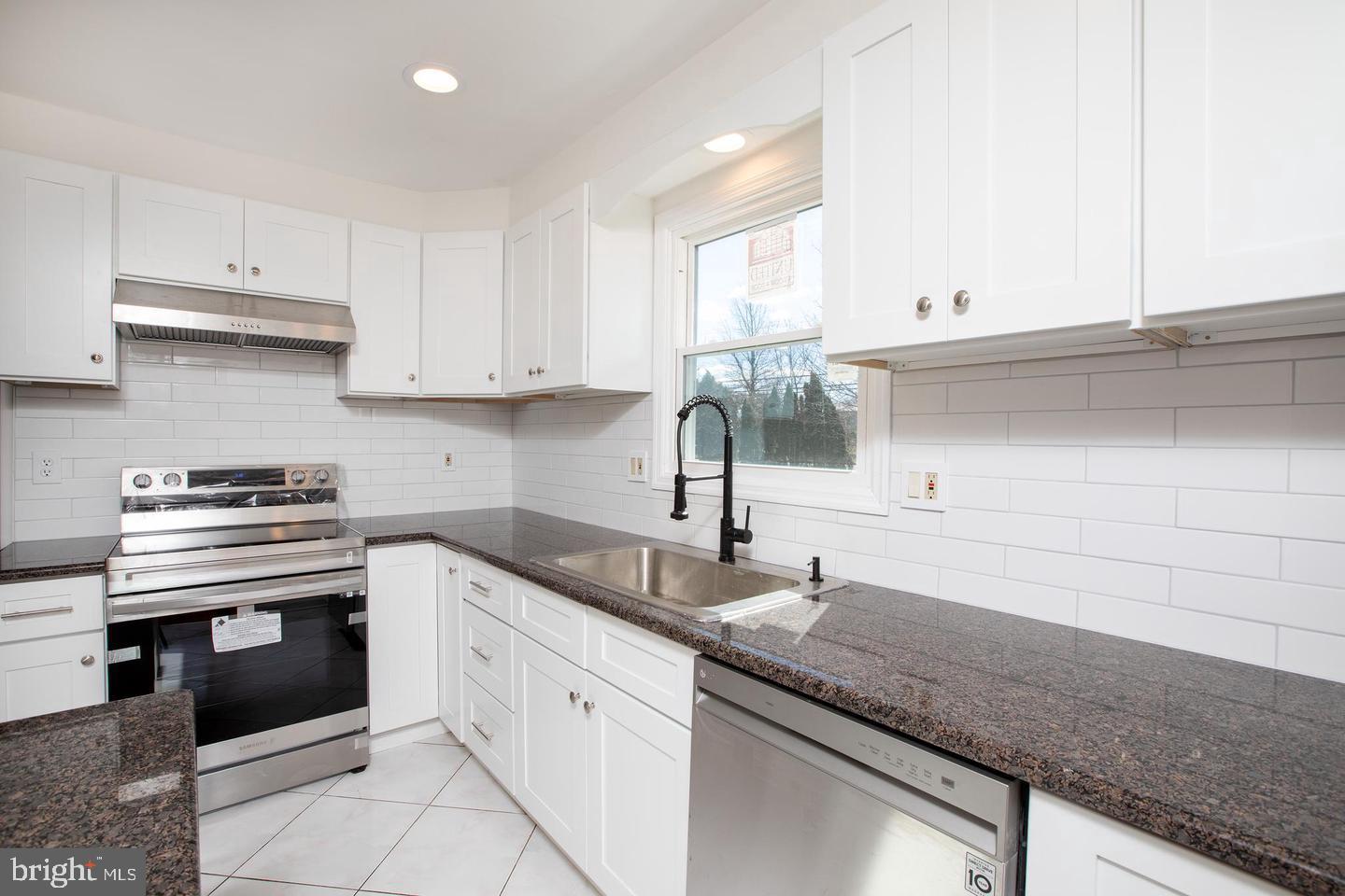 SOVEREIGN ESTATES - Residential