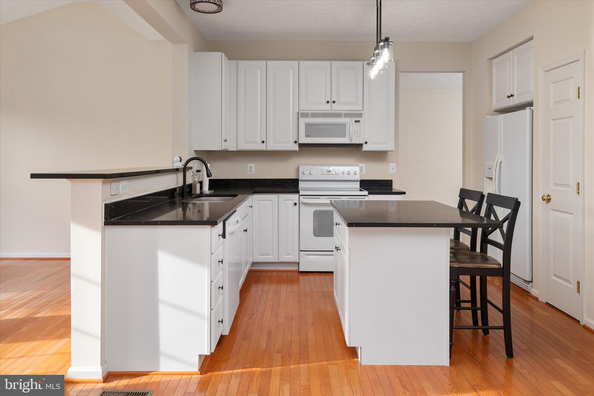 PROVIDENCE FARM - Residential