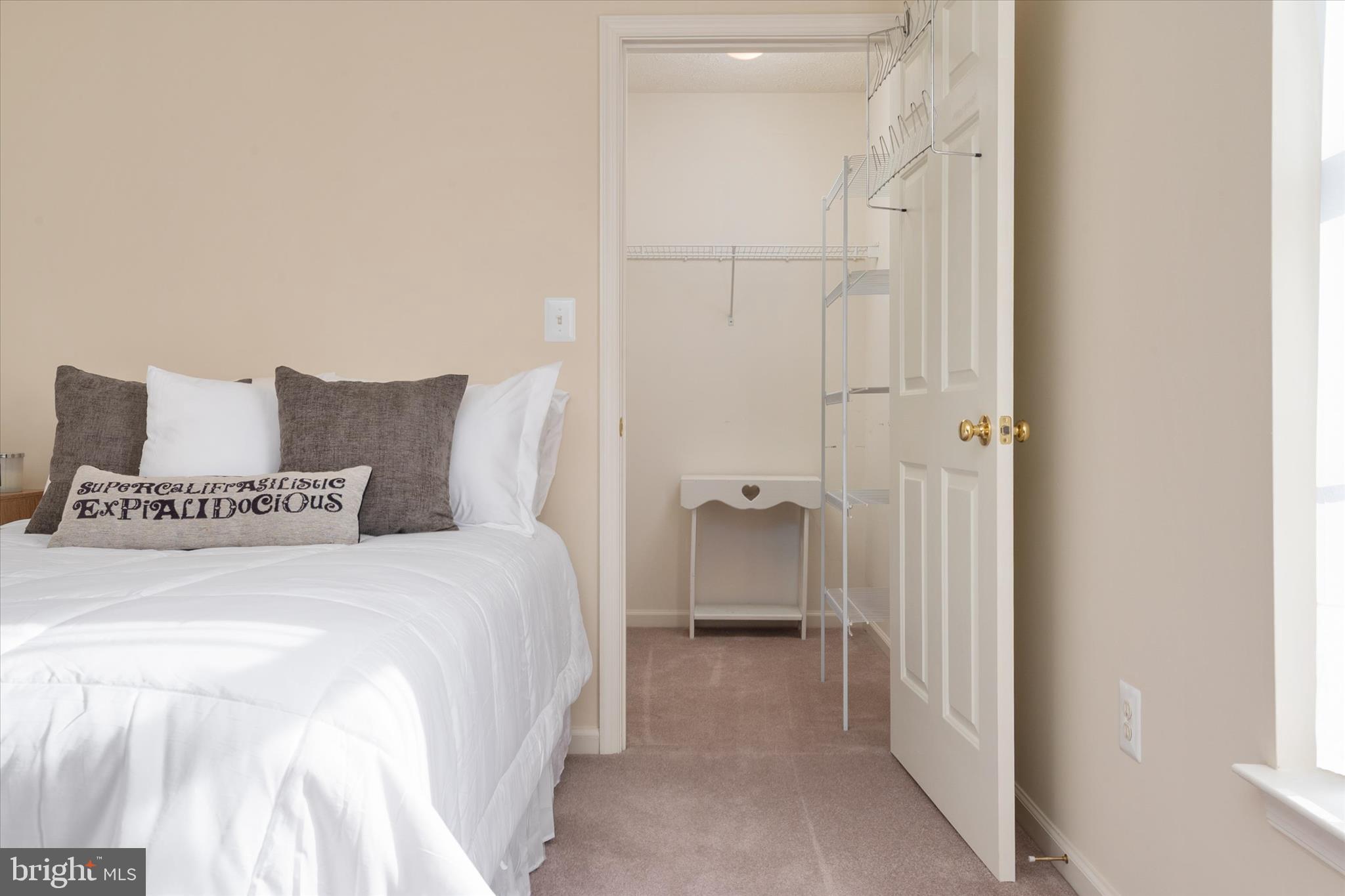 PROVIDENCE FARM - Residential