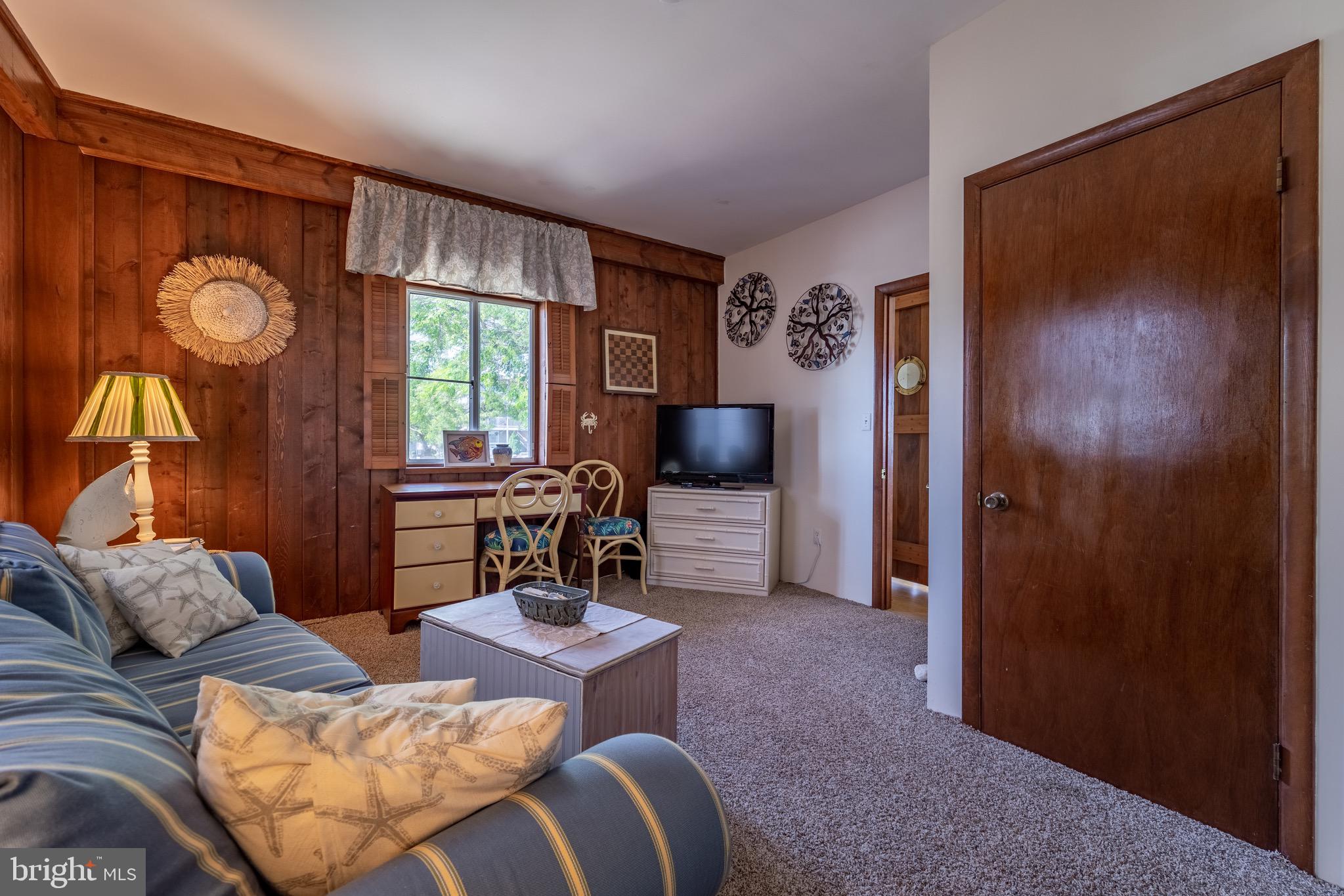 BAYSIDE KEYS - Residential