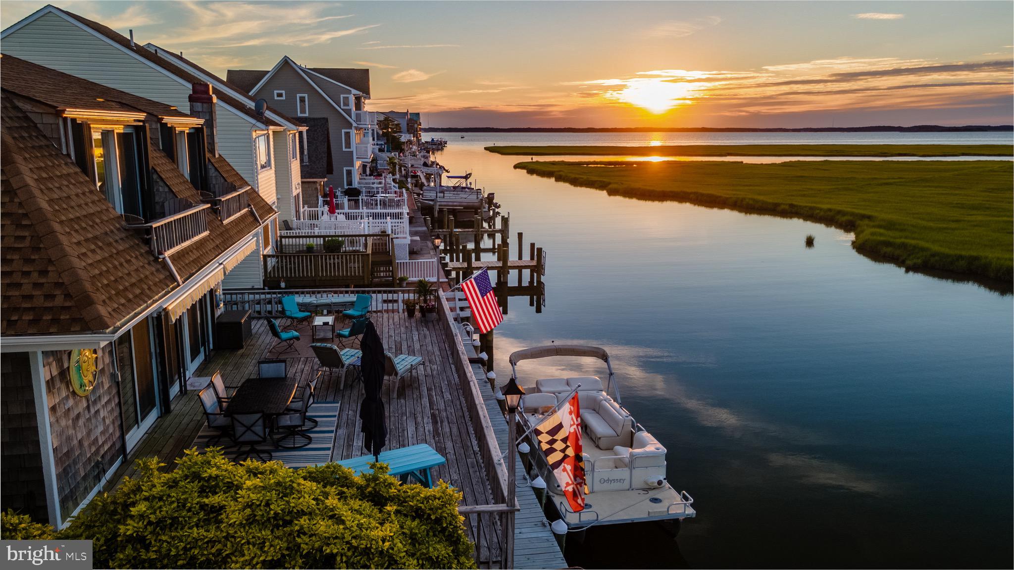 BAYSIDE KEYS - Residential