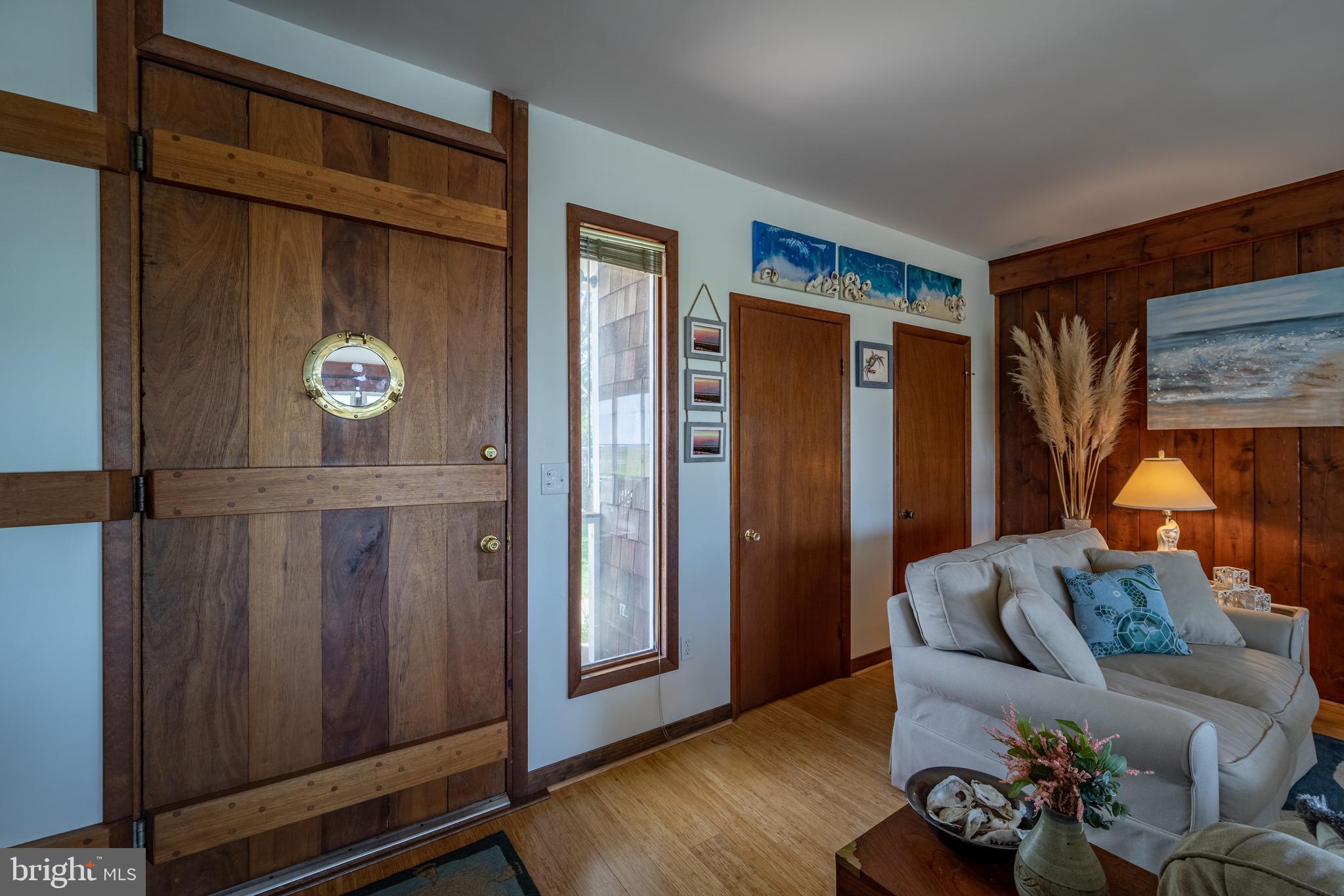 BAYSIDE KEYS - Residential