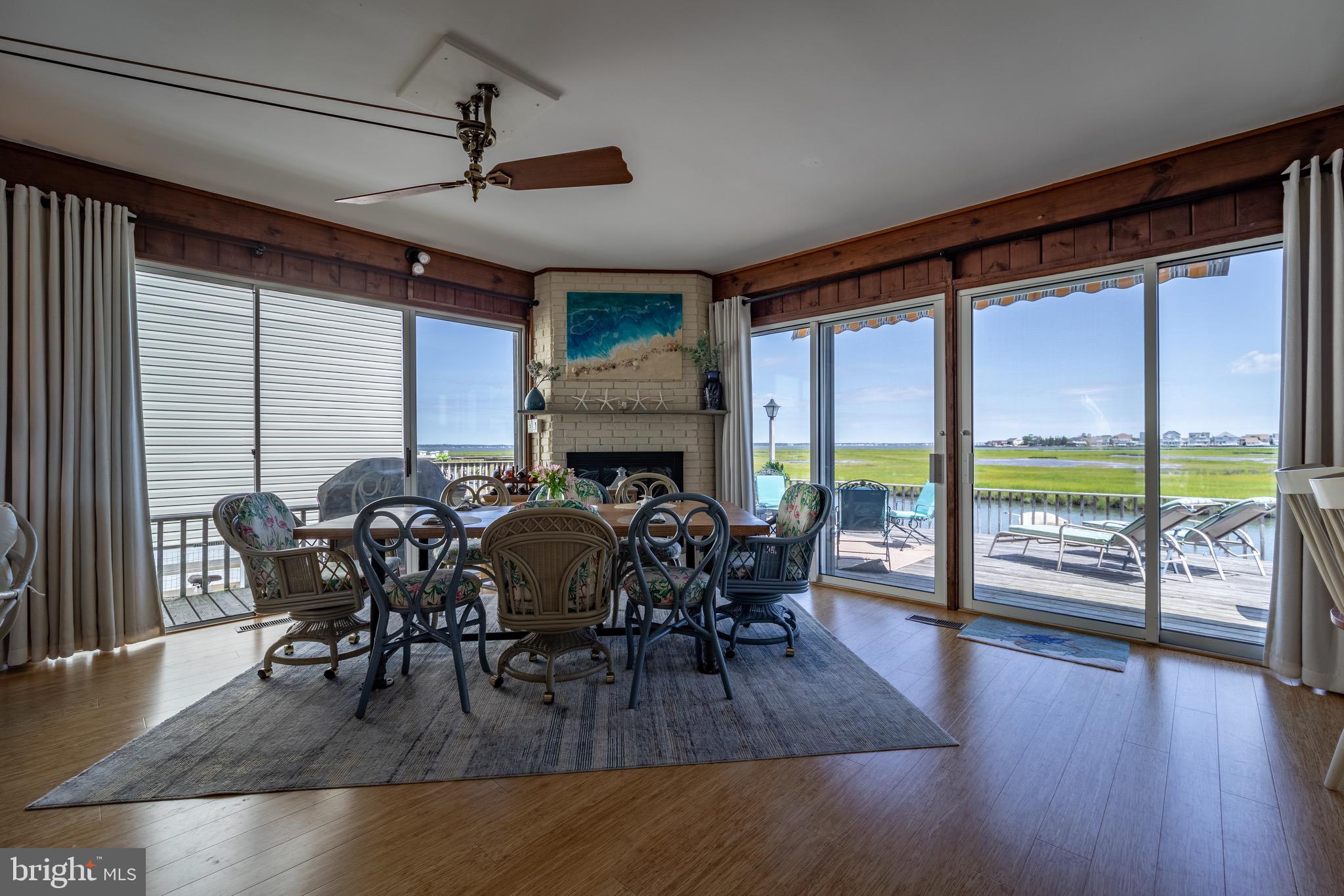 BAYSIDE KEYS - Residential