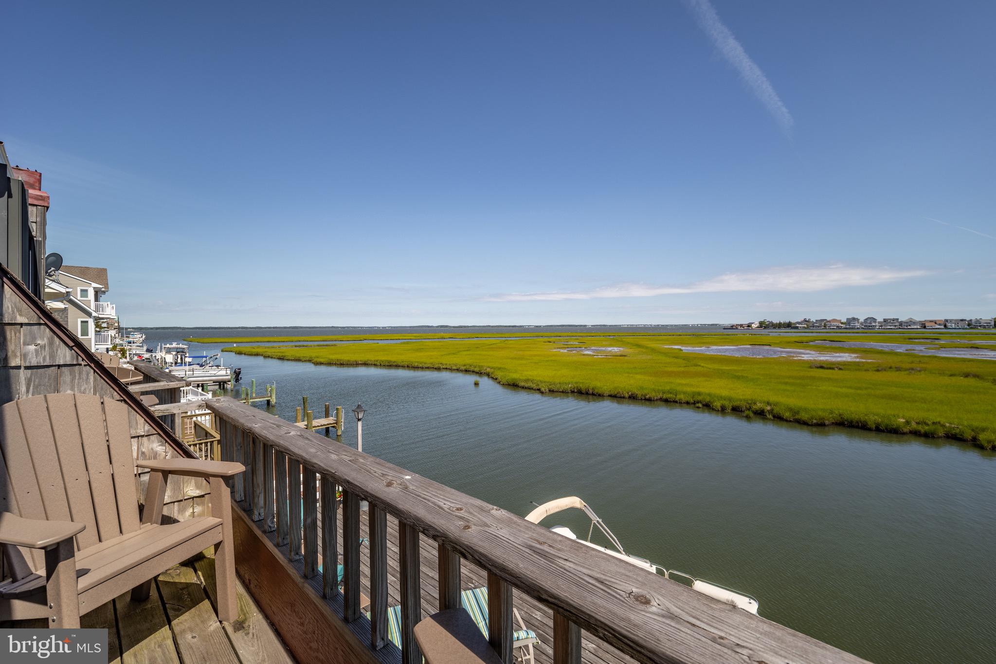 BAYSIDE KEYS - Residential