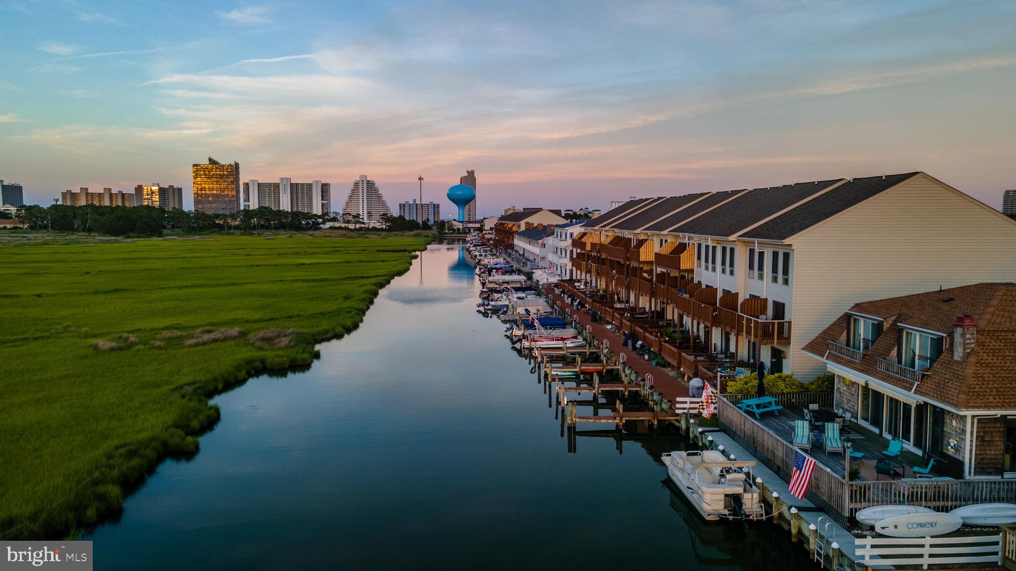 BAYSIDE KEYS - Residential