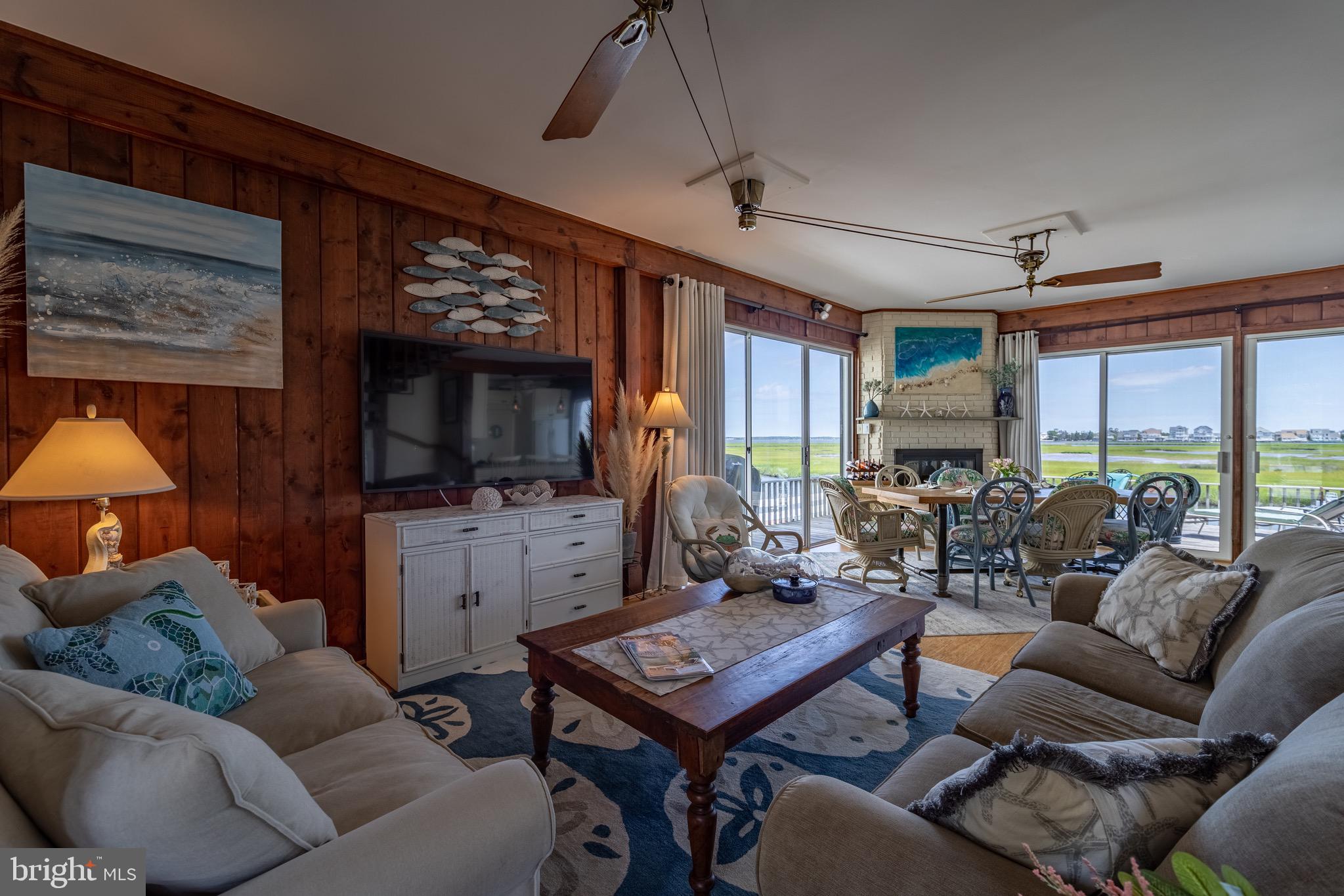 BAYSIDE KEYS - Residential