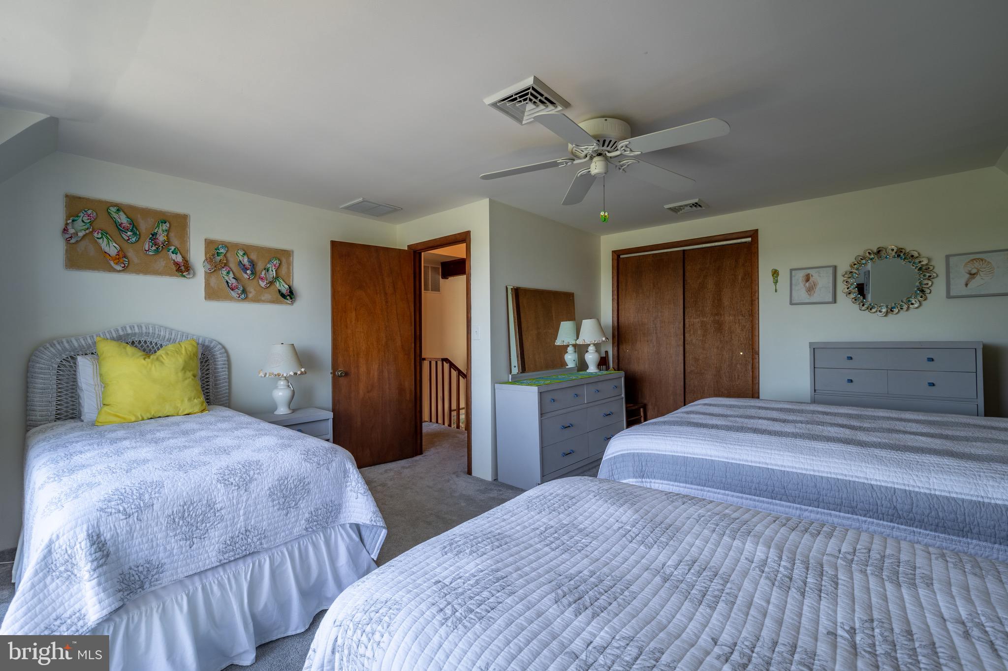 BAYSIDE KEYS - Residential