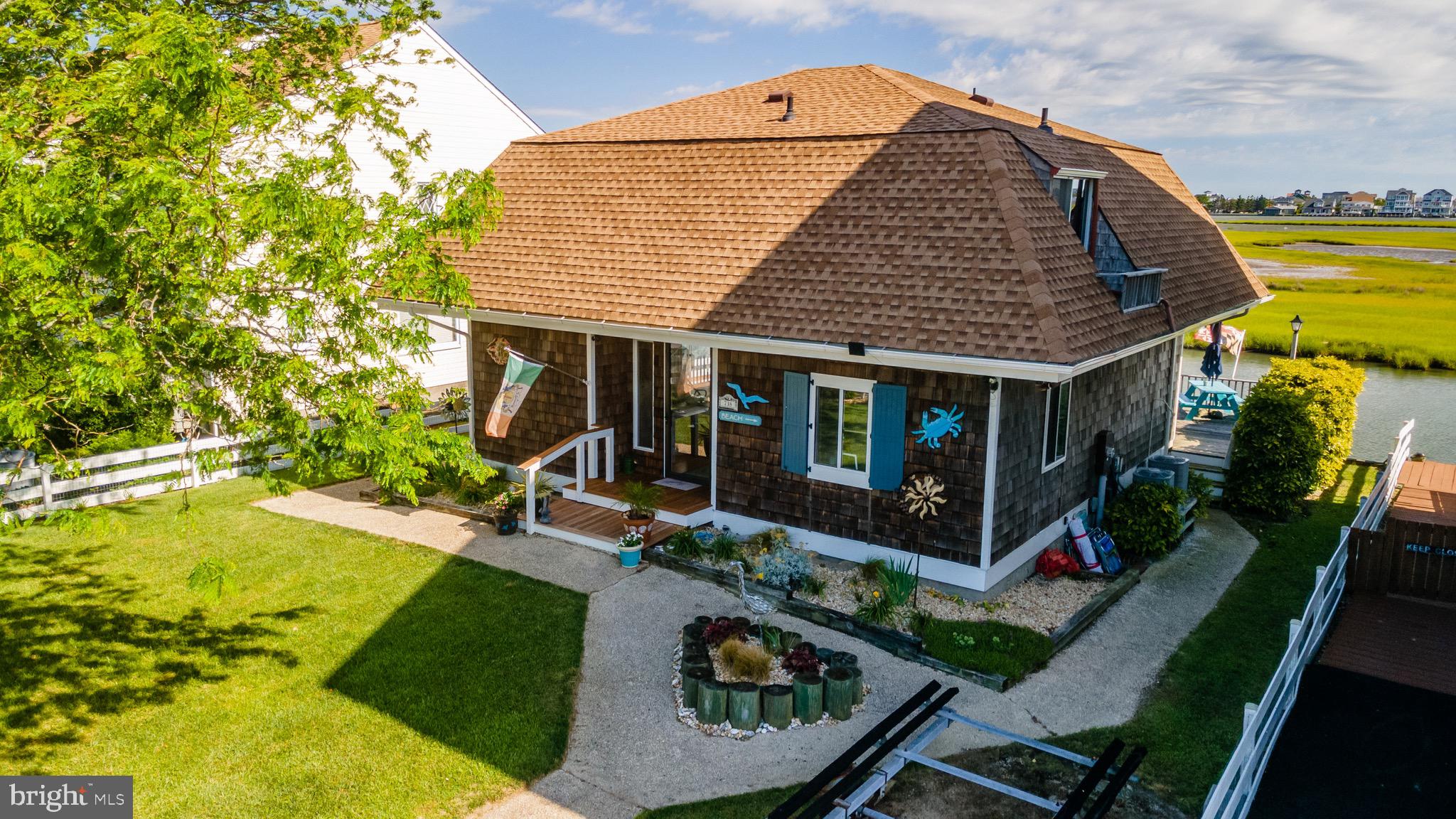 BAYSIDE KEYS - Residential