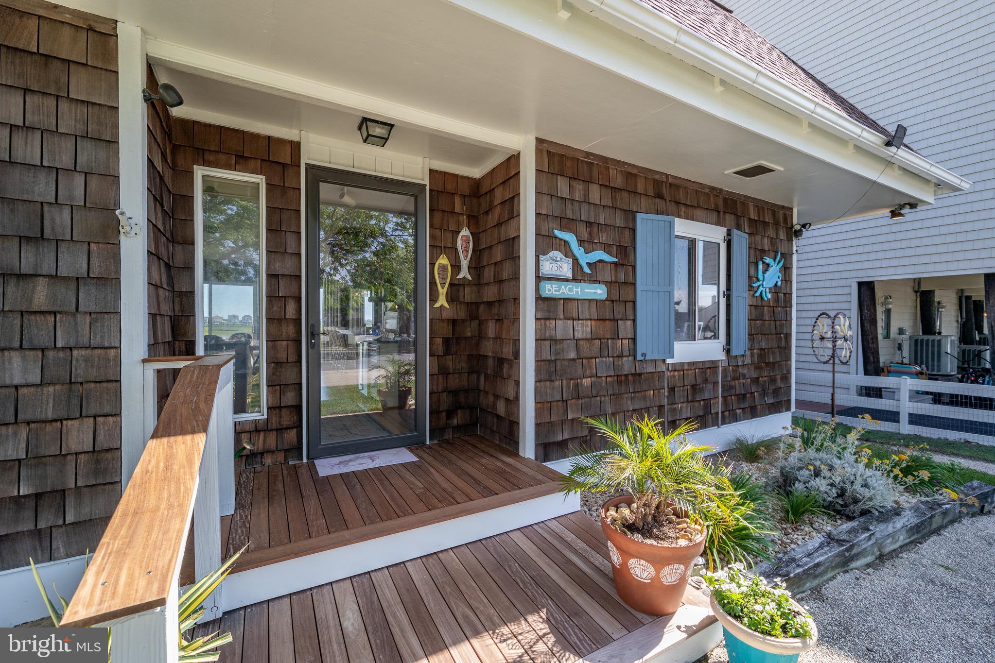 BAYSIDE KEYS - Residential