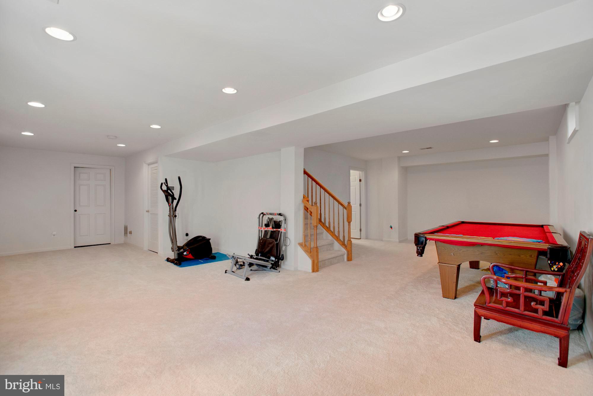 THE FALLS AT LEE'S PARKE - Residential