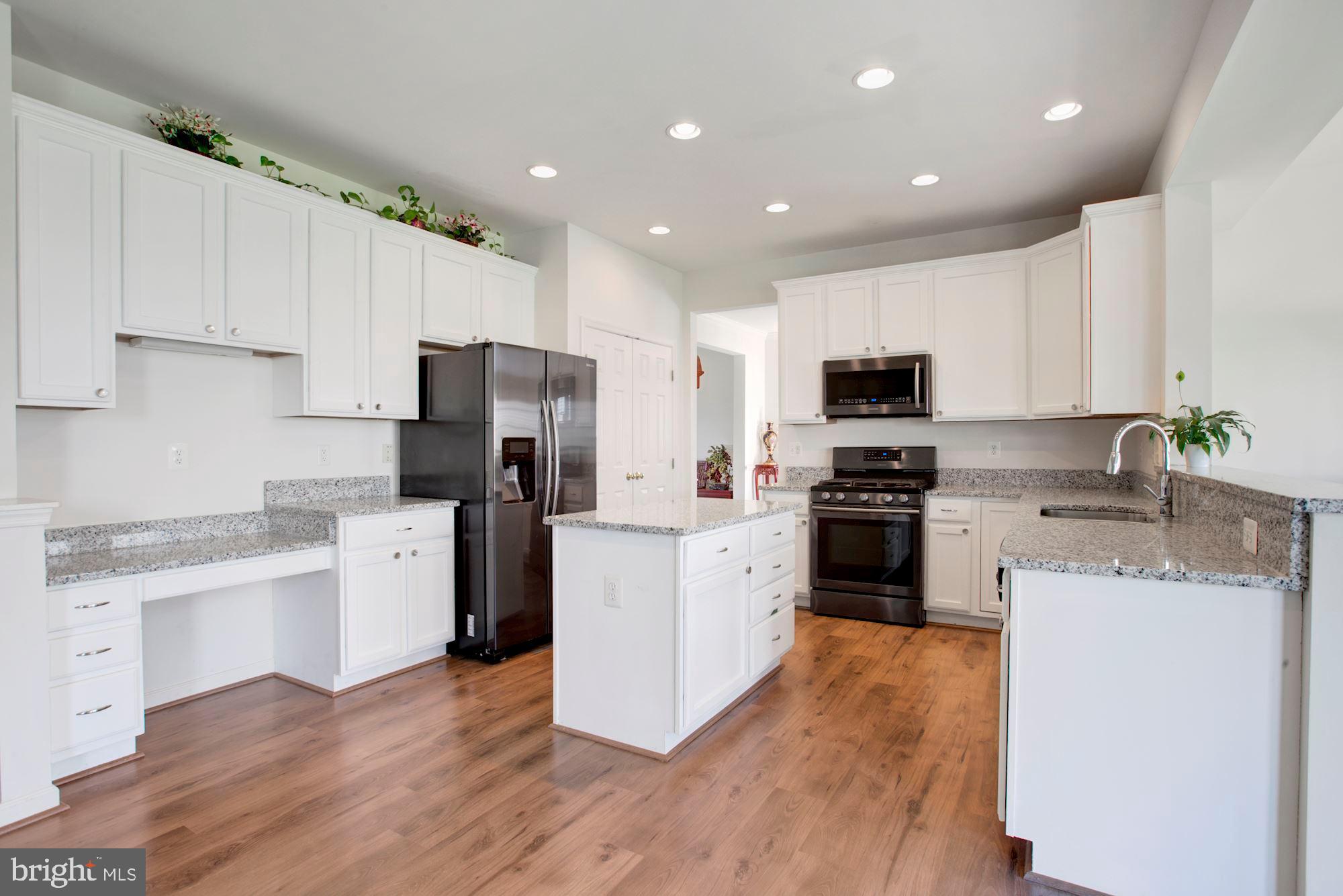 THE FALLS AT LEE'S PARKE - Residential