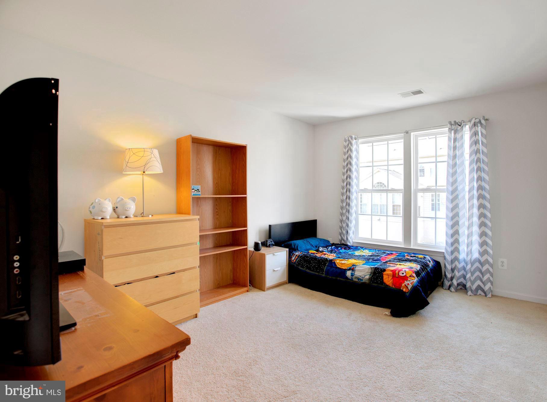 THE FALLS AT LEE'S PARKE - Residential