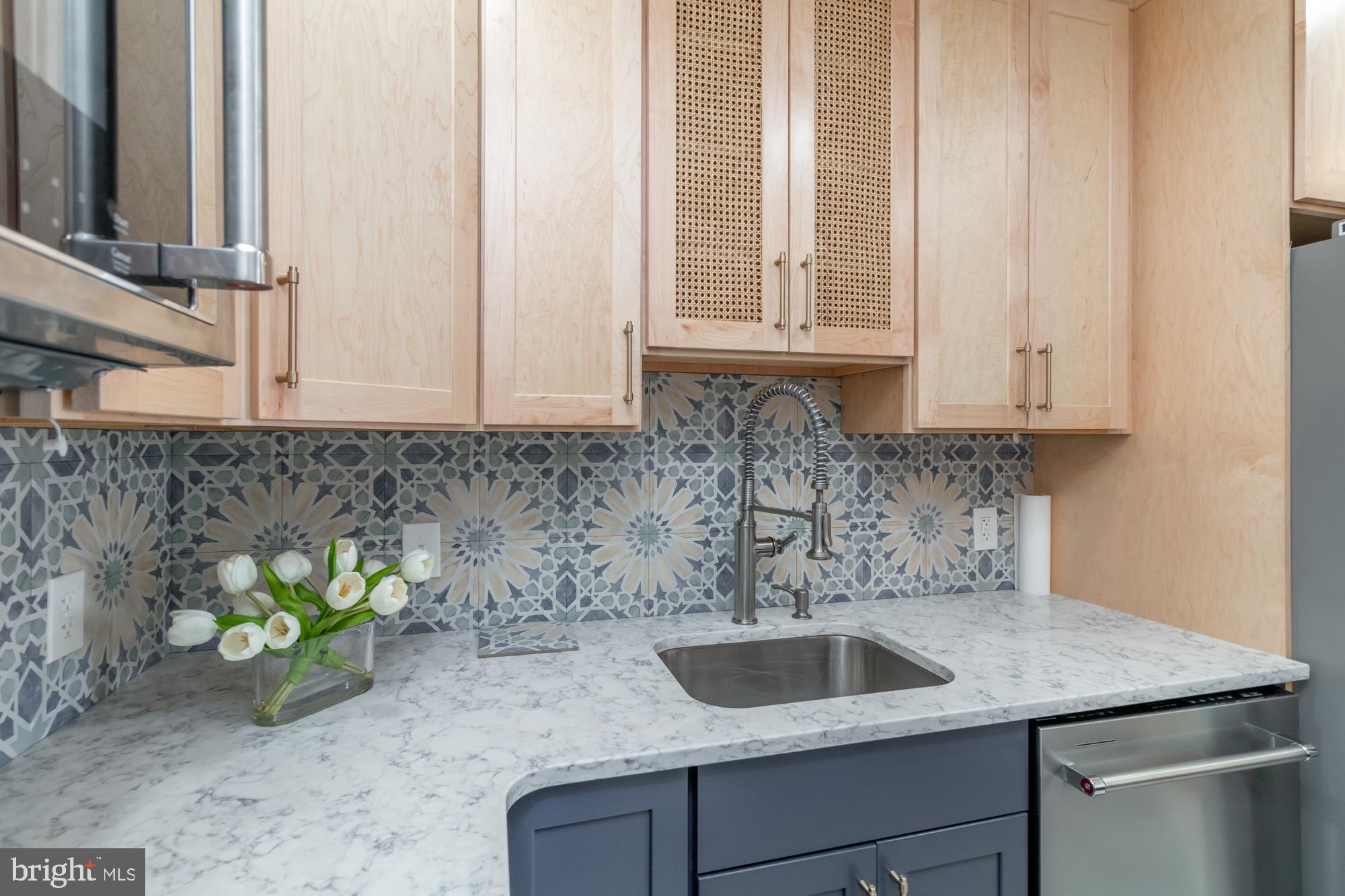 HARBORVIEW CONDOMINIUMS - Residential