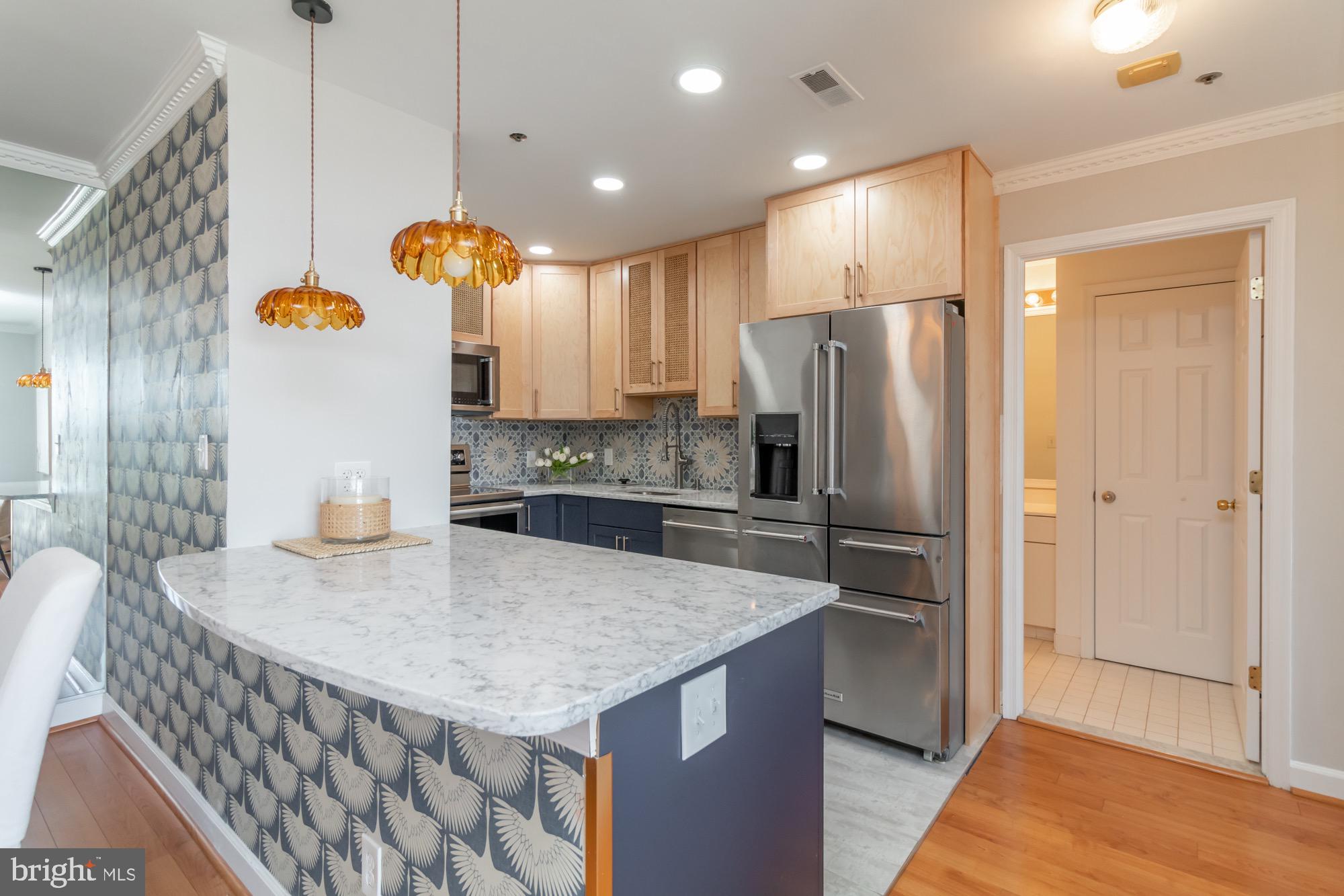 HARBORVIEW CONDOMINIUMS - Residential