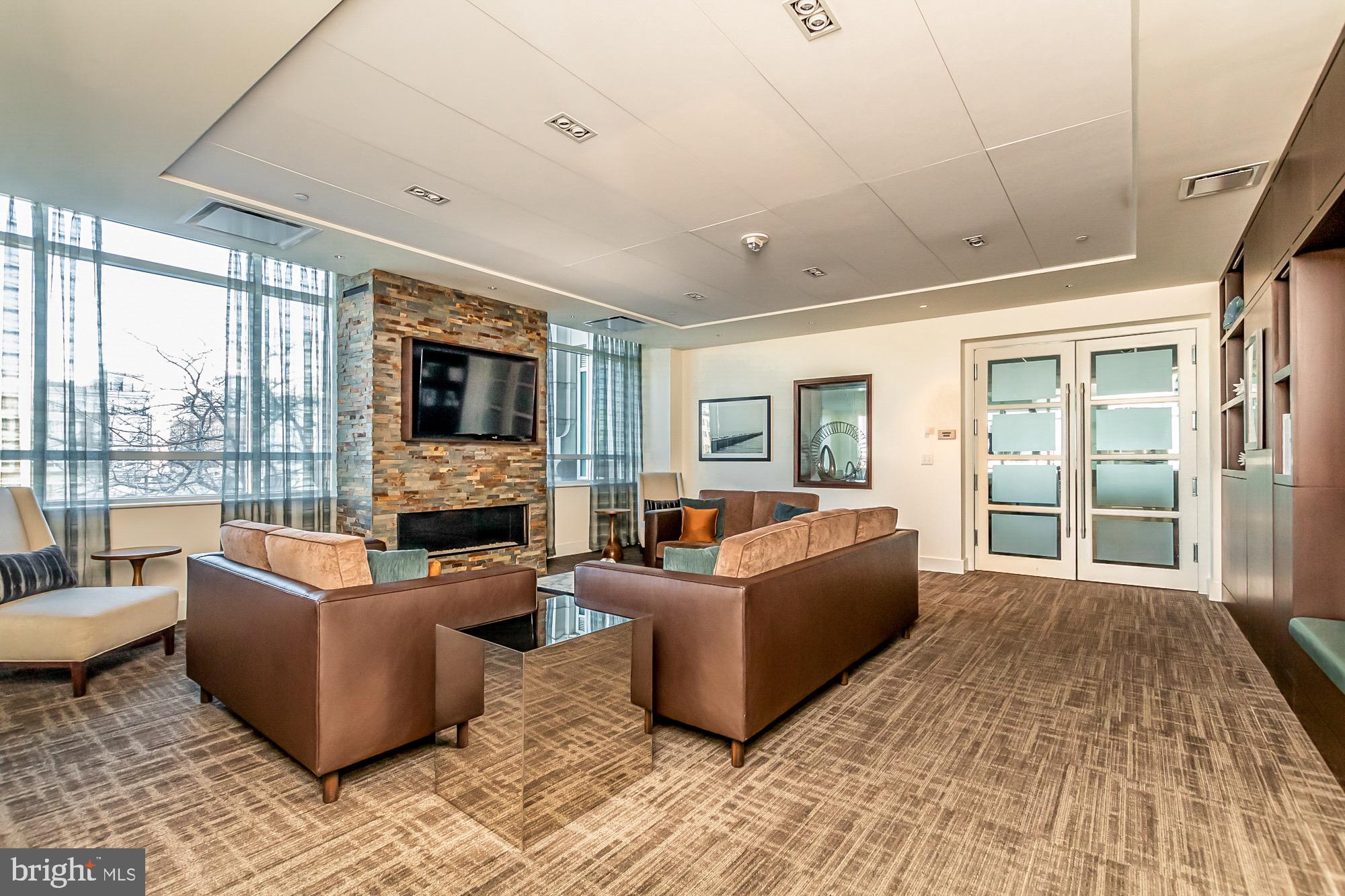 HARBORVIEW CONDOMINIUMS - Residential