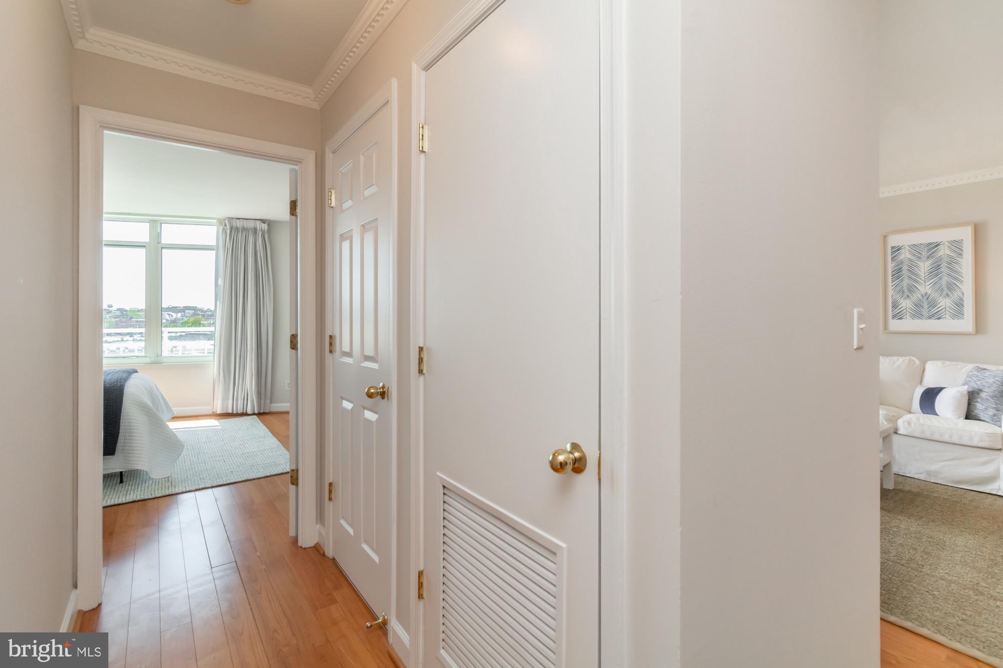 HARBORVIEW CONDOMINIUMS - Residential