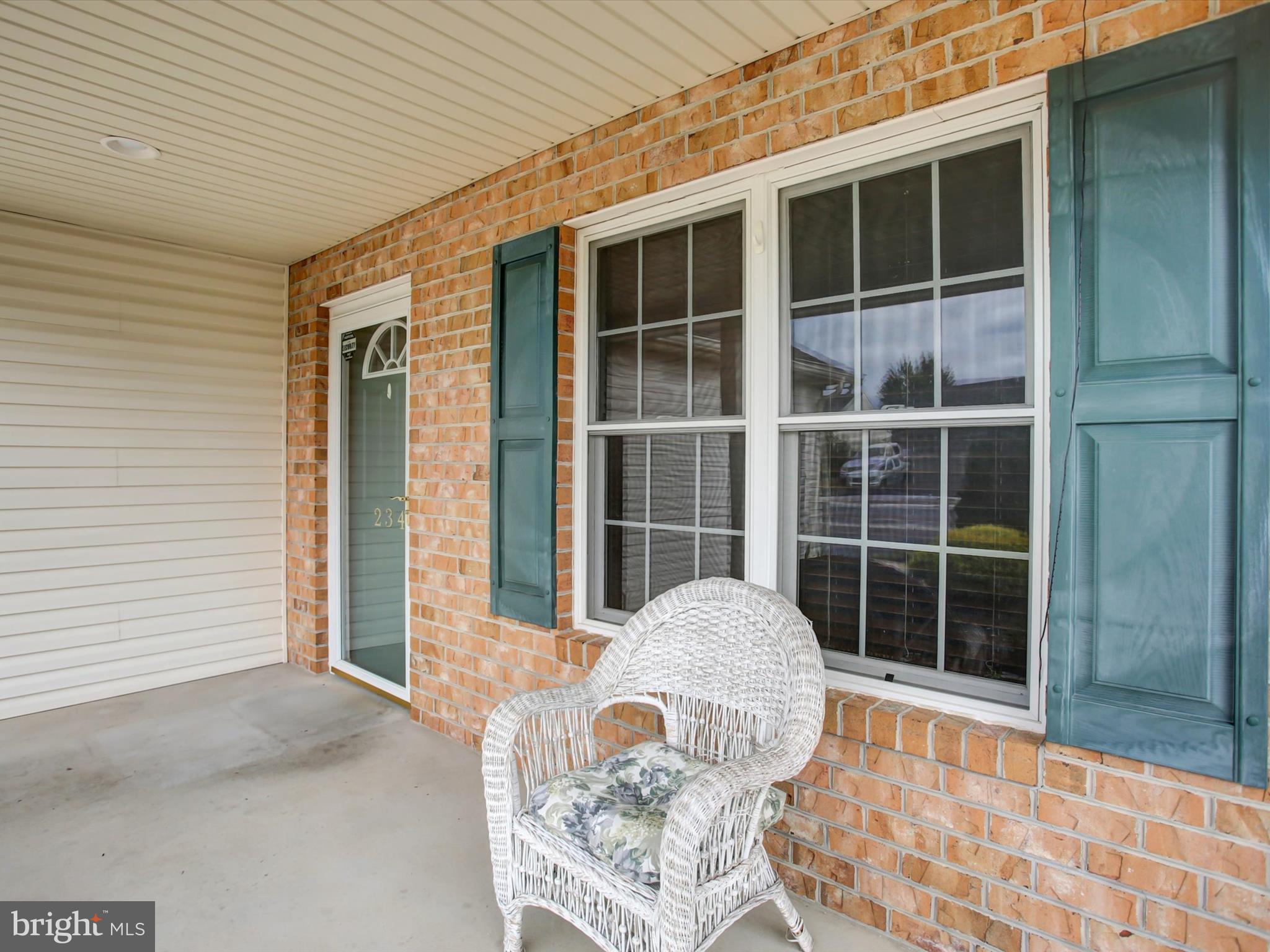 ENCLAVE - Residential