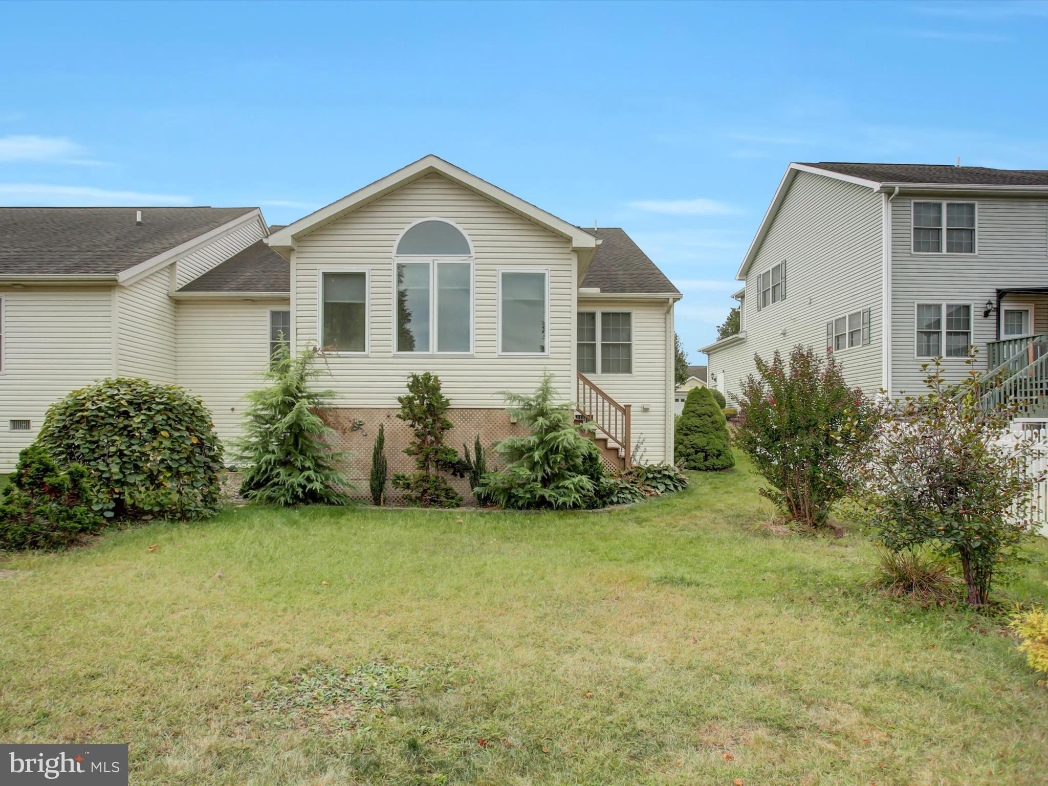 ENCLAVE - Residential